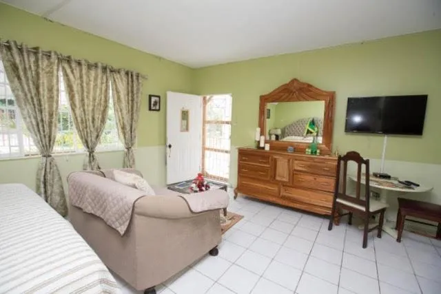 Bed in Lorenton Hideaway