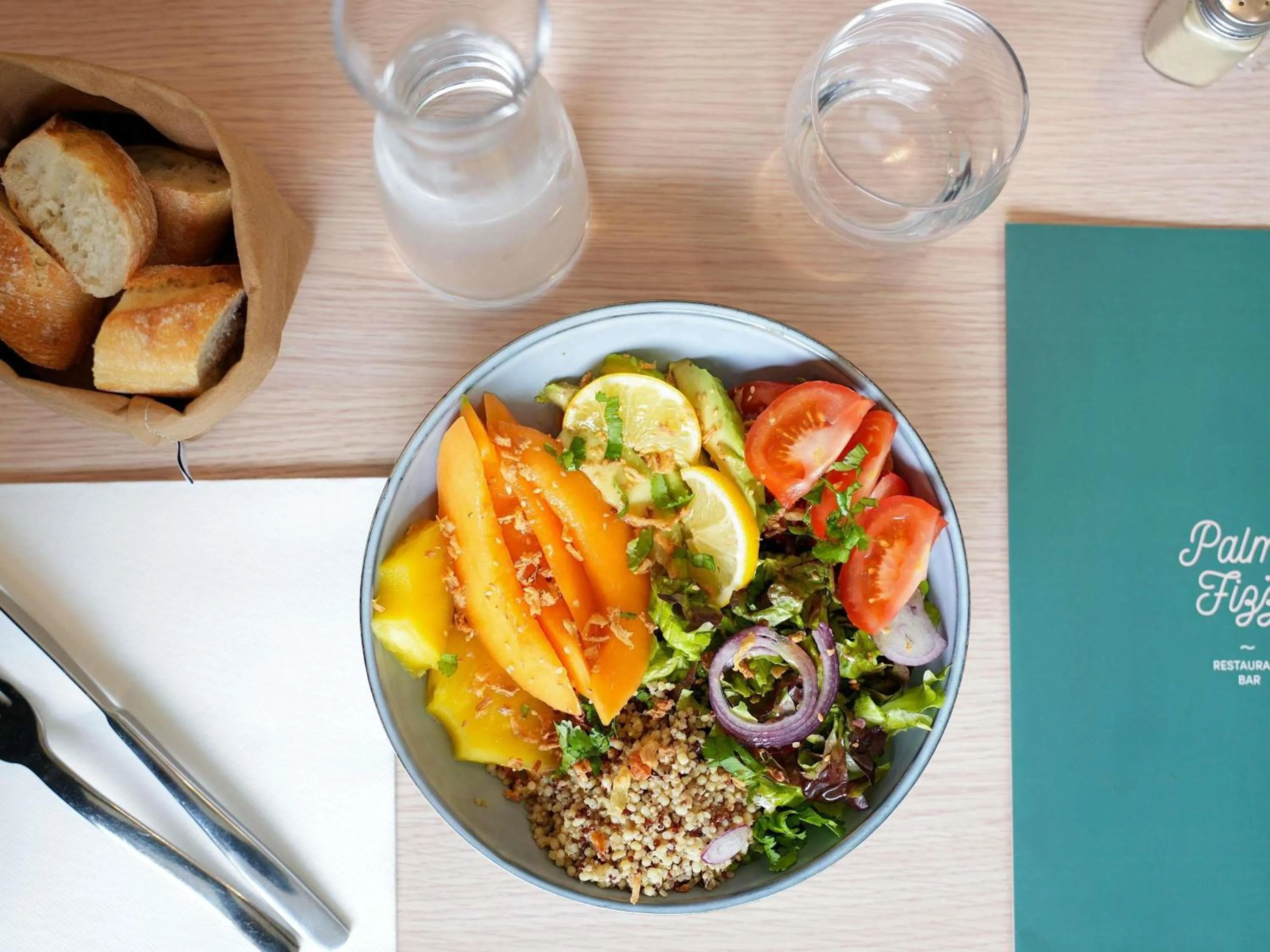 Restaurant/places to eat in ibis Styles Quimper