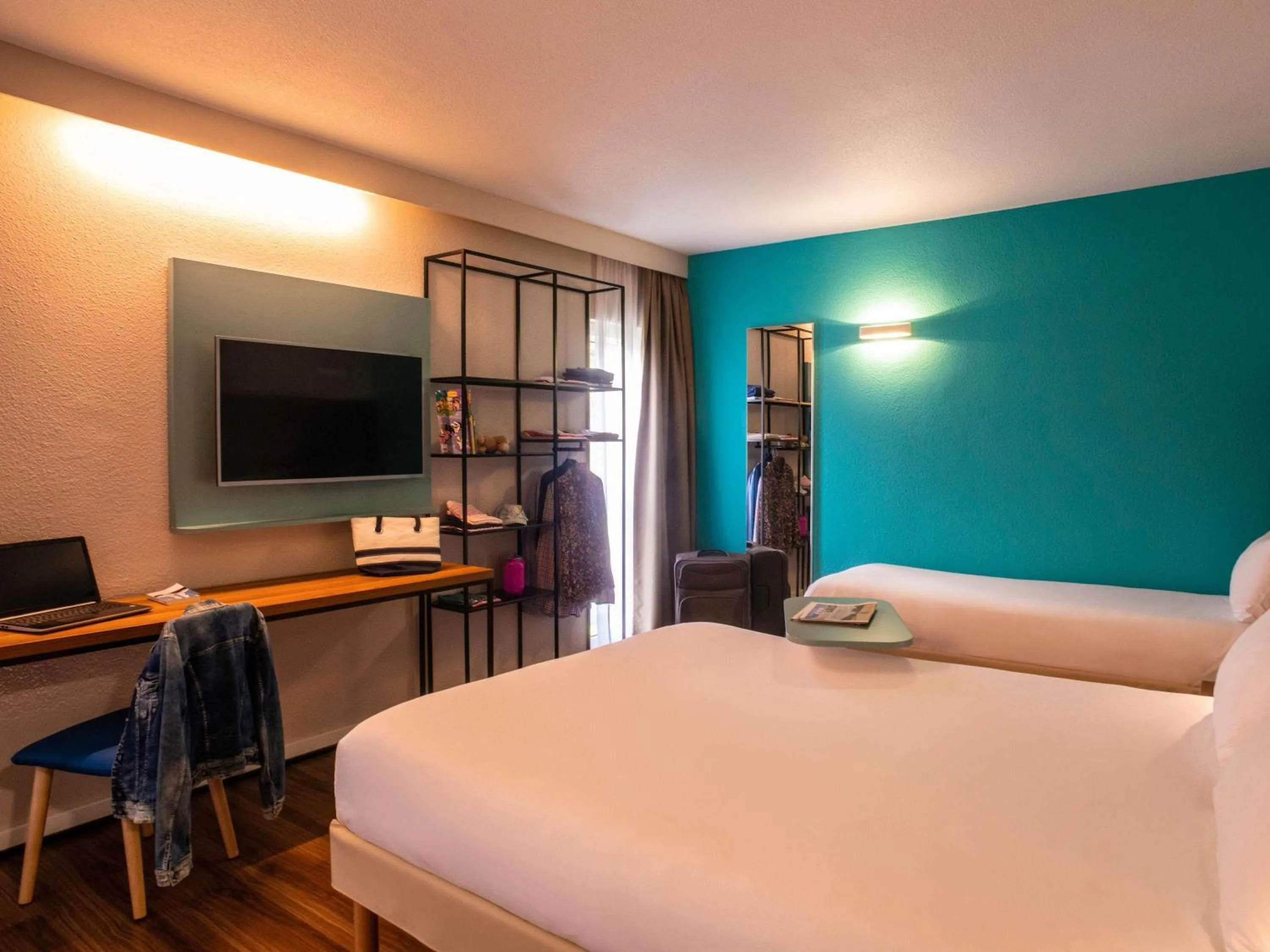 Bedroom, Bed in ibis Styles Quimper