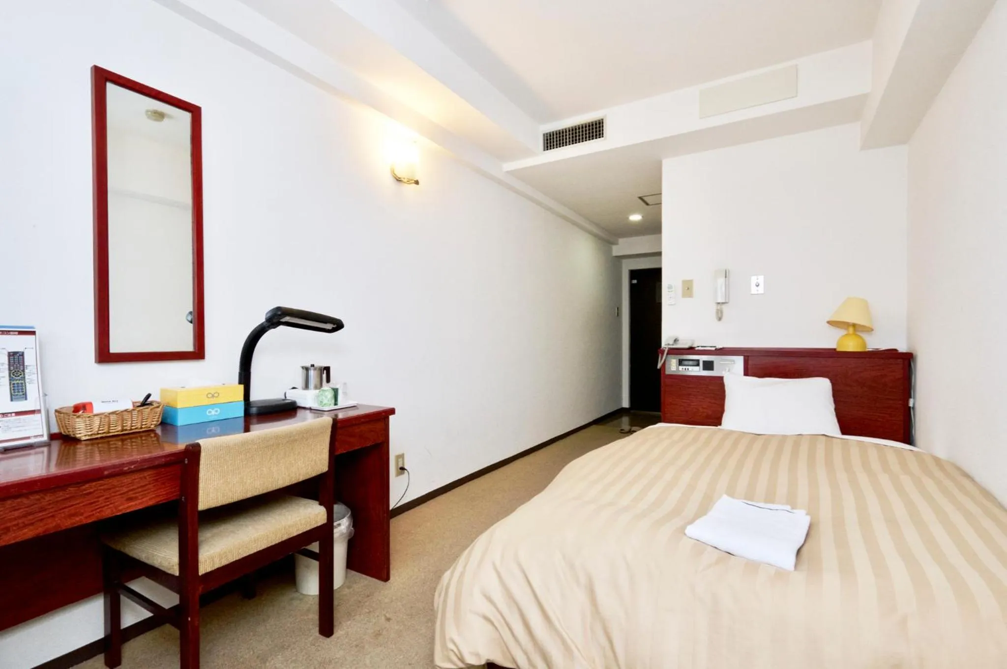 Photo of the whole room, Bed in Sky Heart Hotel Koiwa