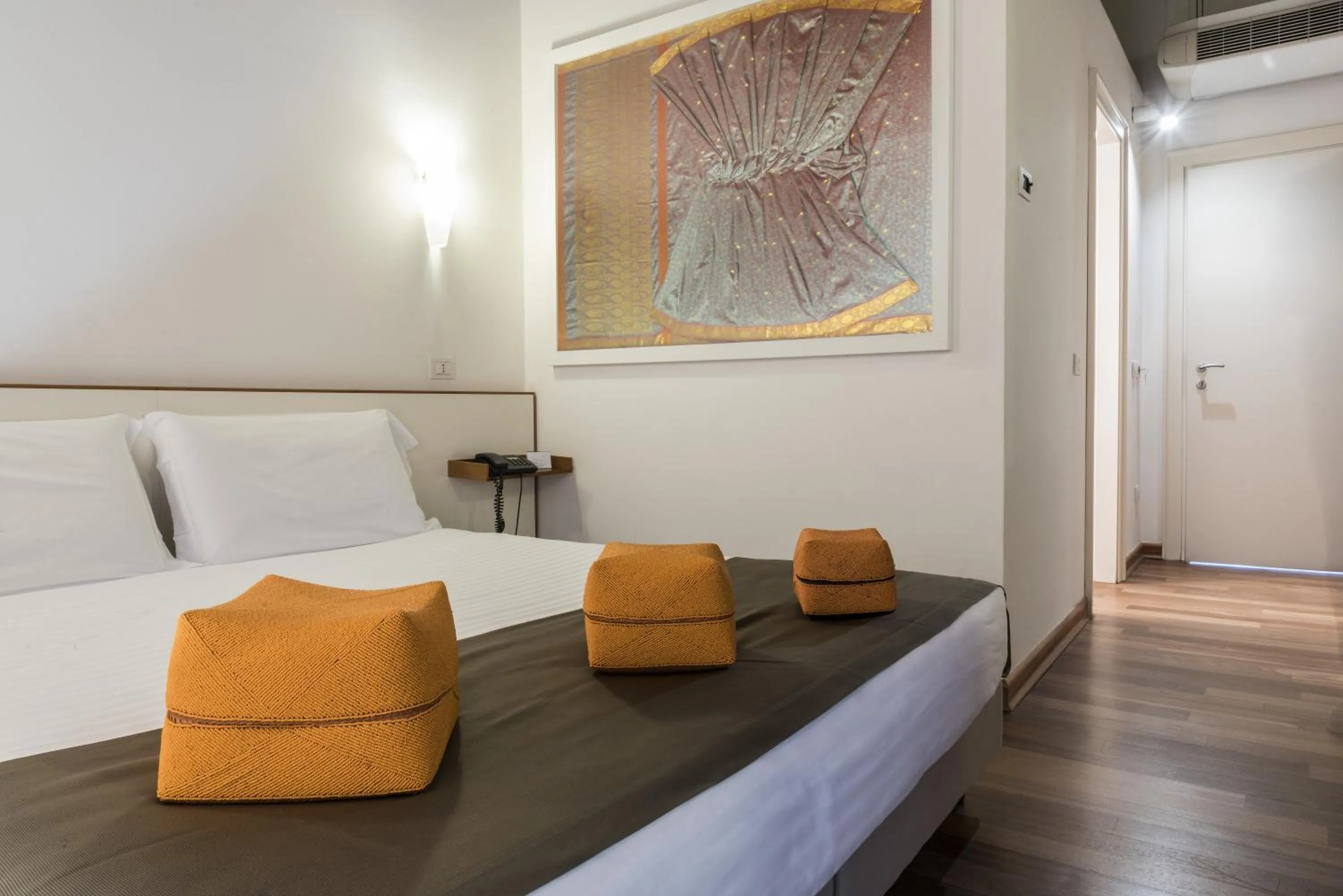 Photo of the whole room, Bed in Finis Africae Hotel