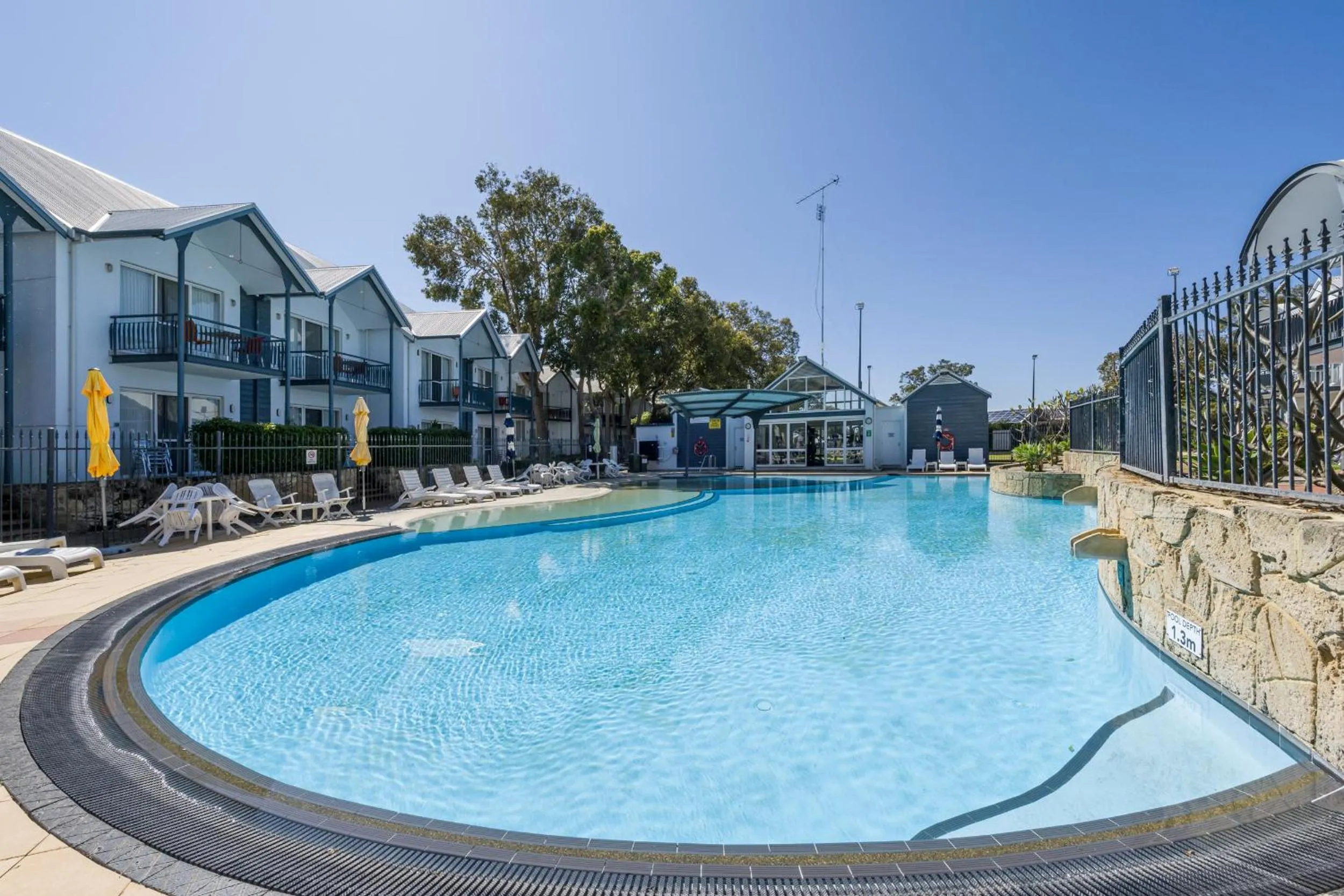 Swimming pool in Mandurah Quay Resort