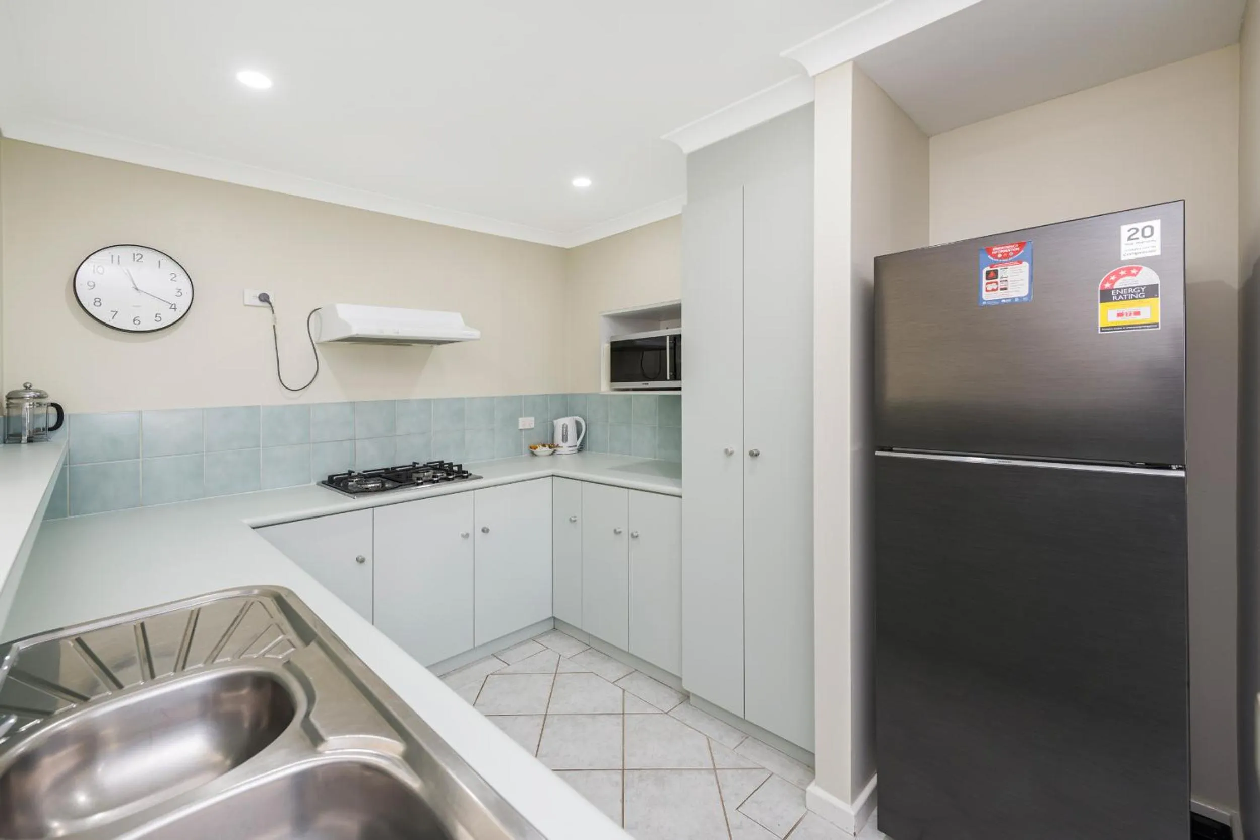 dishwasher in Mandurah Quay Resort