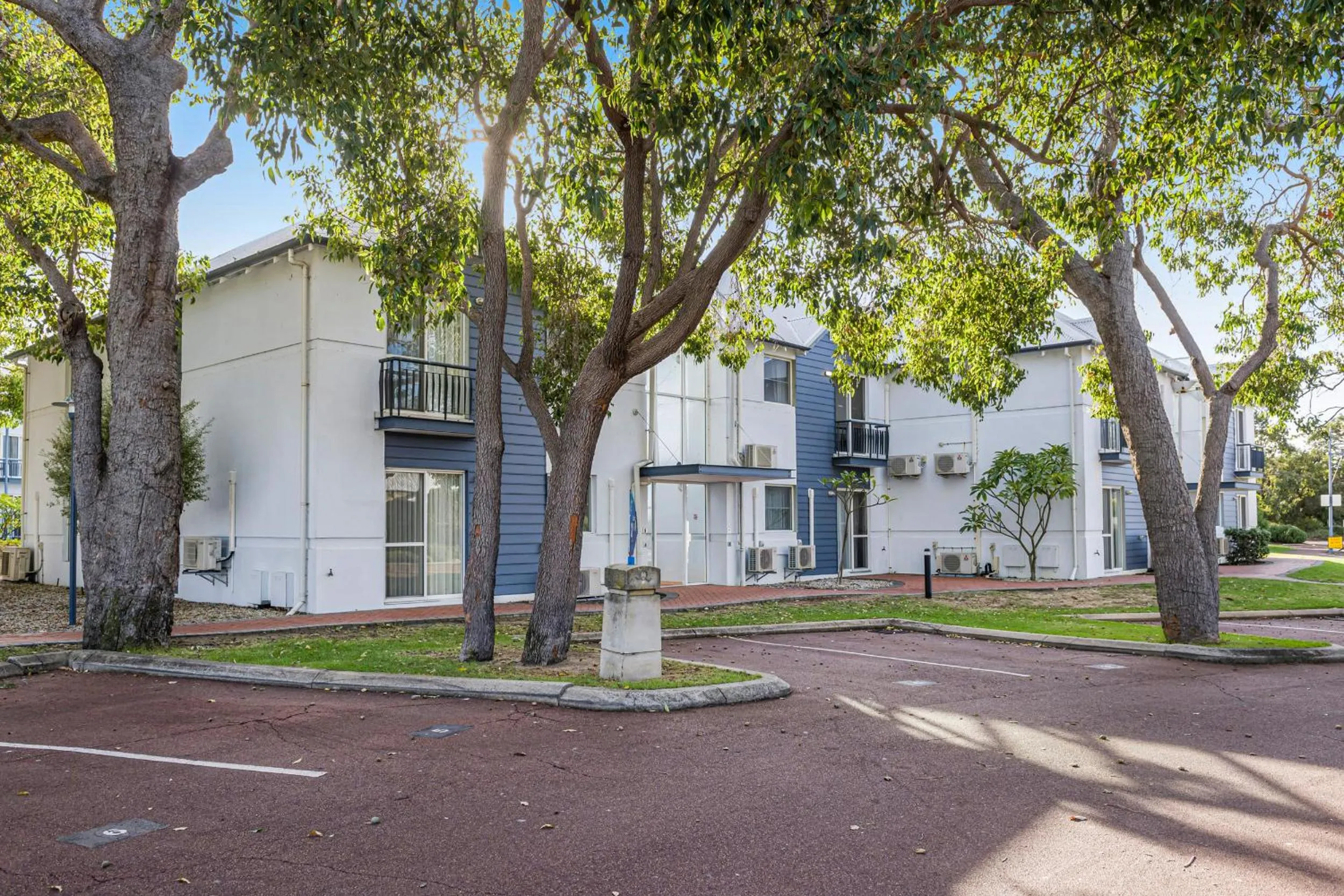 Facade/entrance in Mandurah Quay Resort