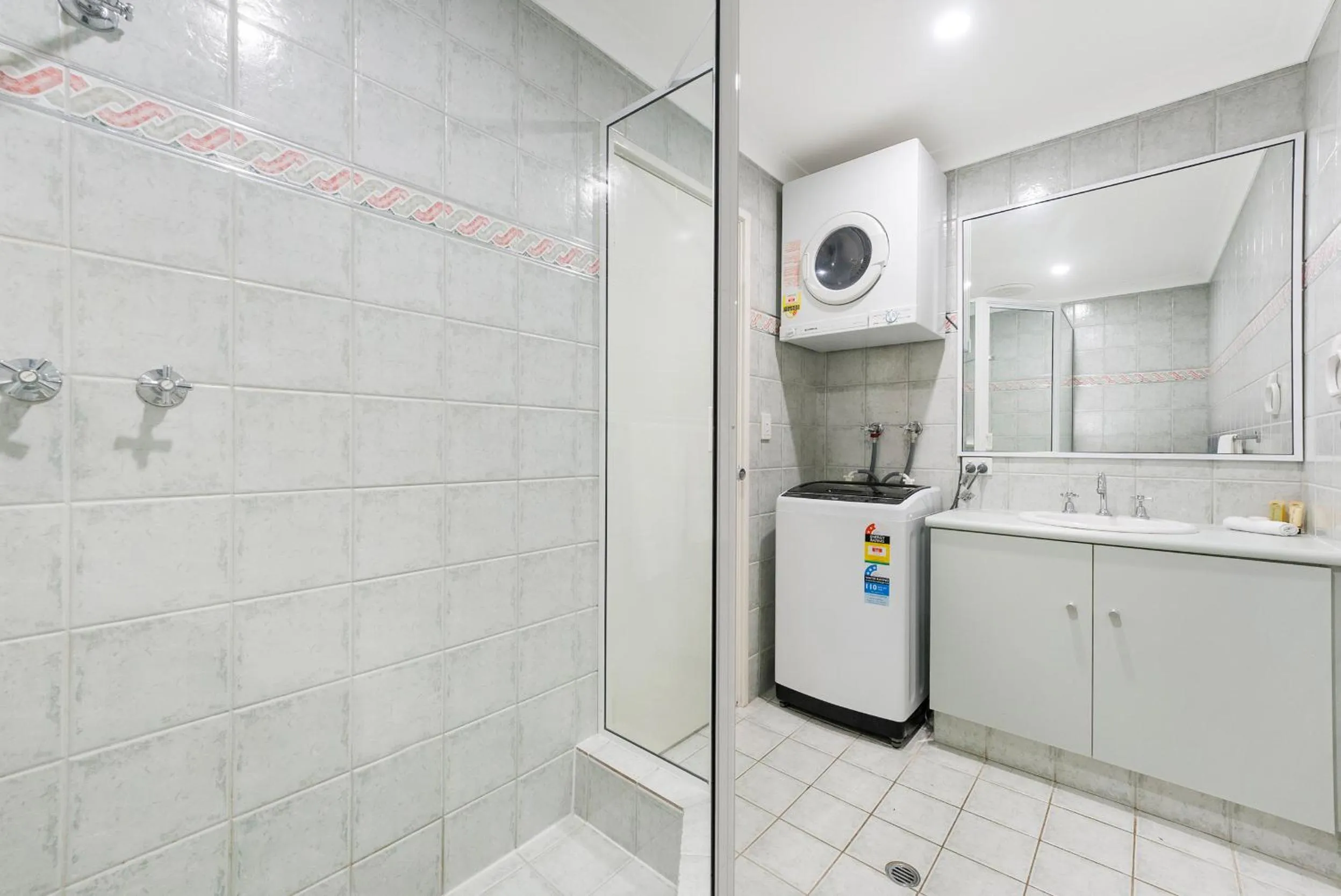 Shower in Mandurah Quay Resort