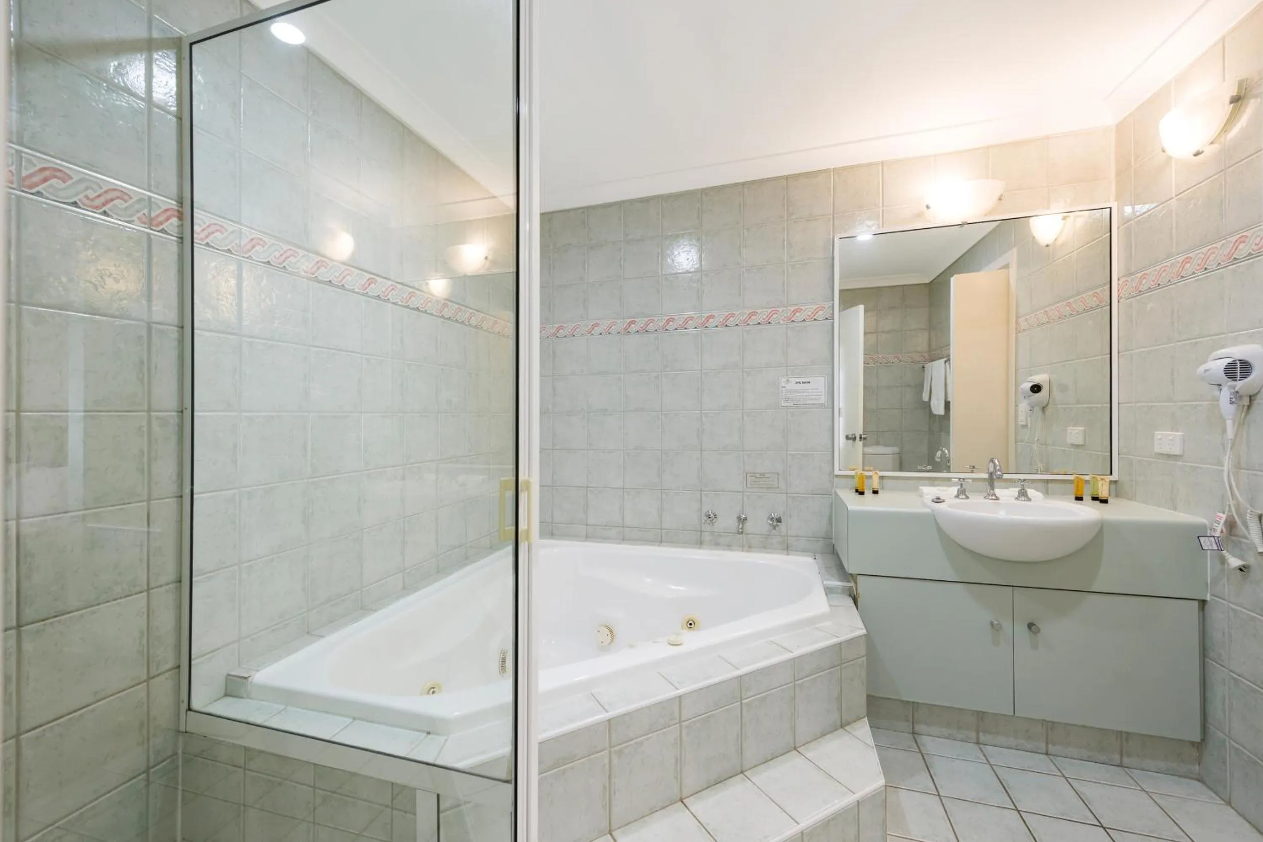 Shower in Mandurah Quay Resort