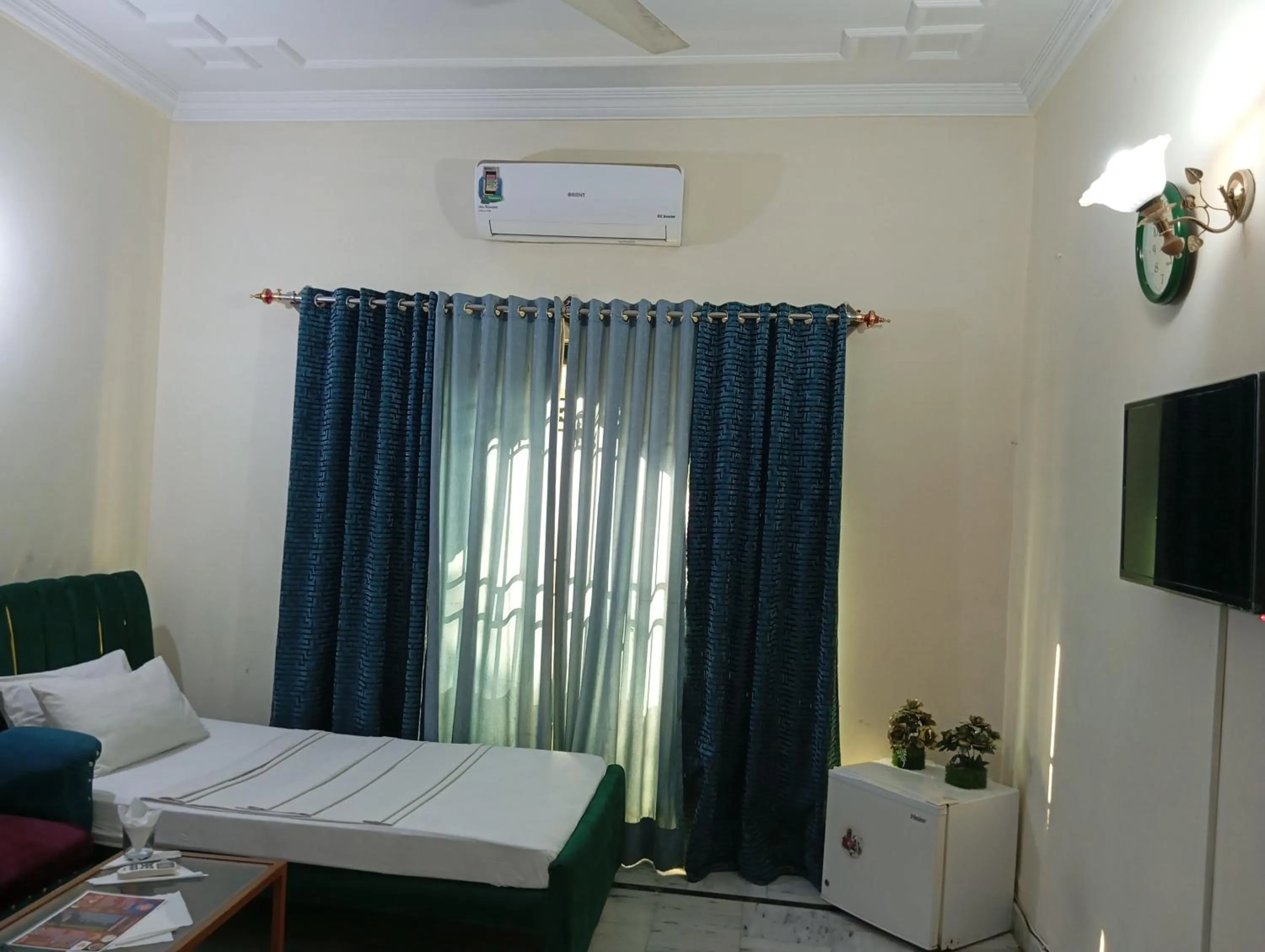 Bed in Orion International Guest House