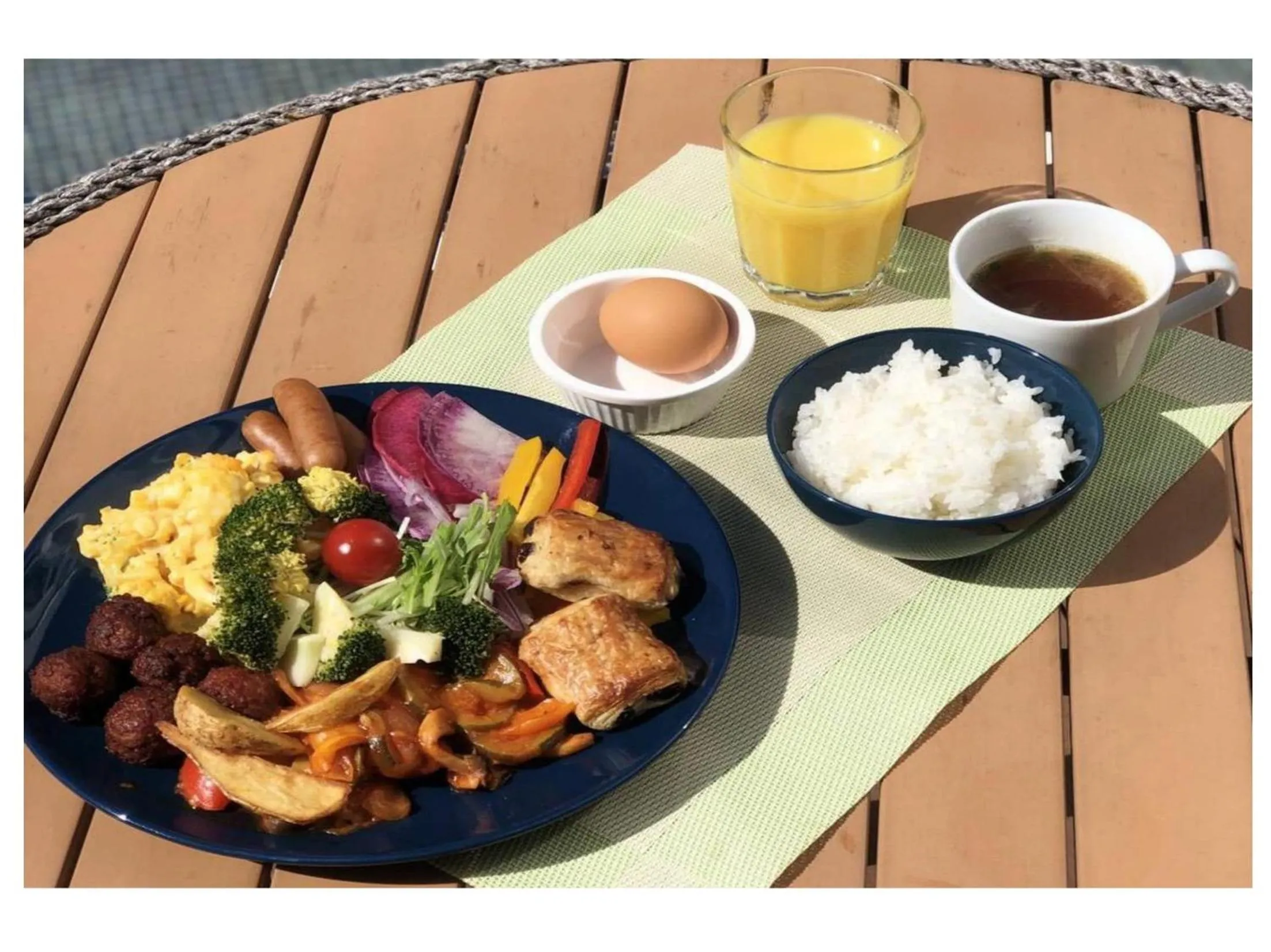 Breakfast in HOTEL HILLARYS Akasaka