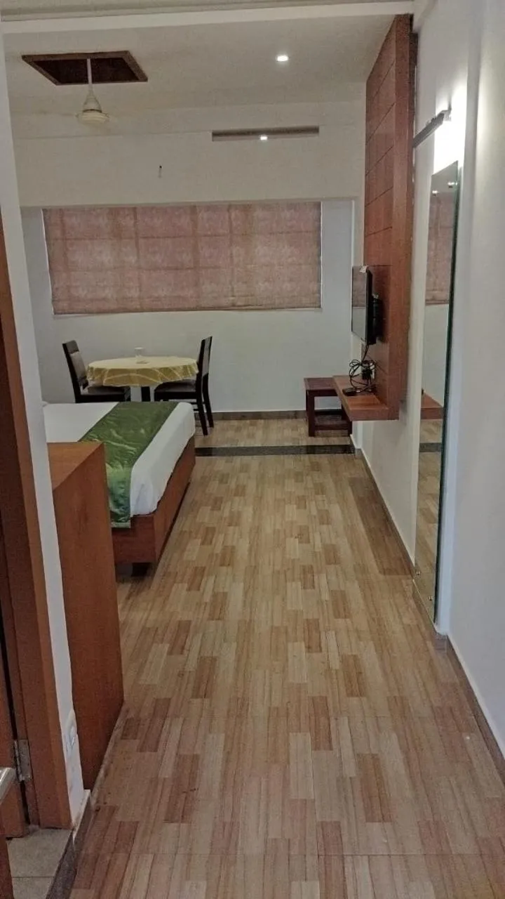 Bedroom, Bed in Queens Tourist Home