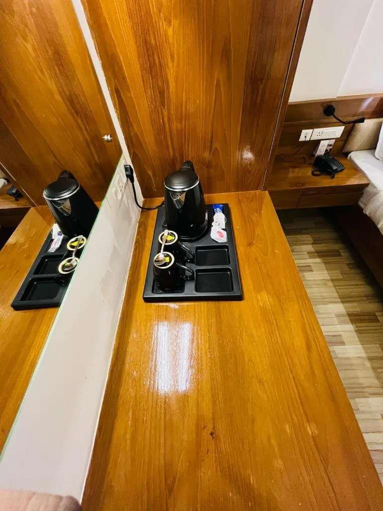 Coffee/tea facilities in Queens Tourist Home
