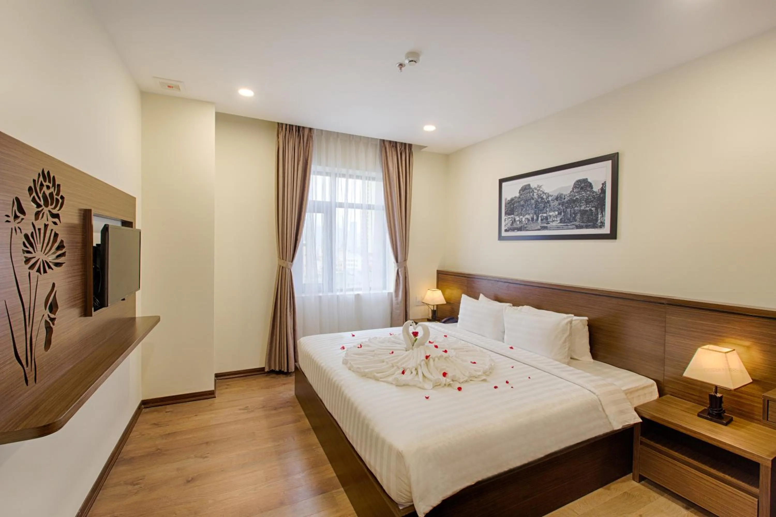 Bedroom, Bed in Central Hotel & Spa Danang
