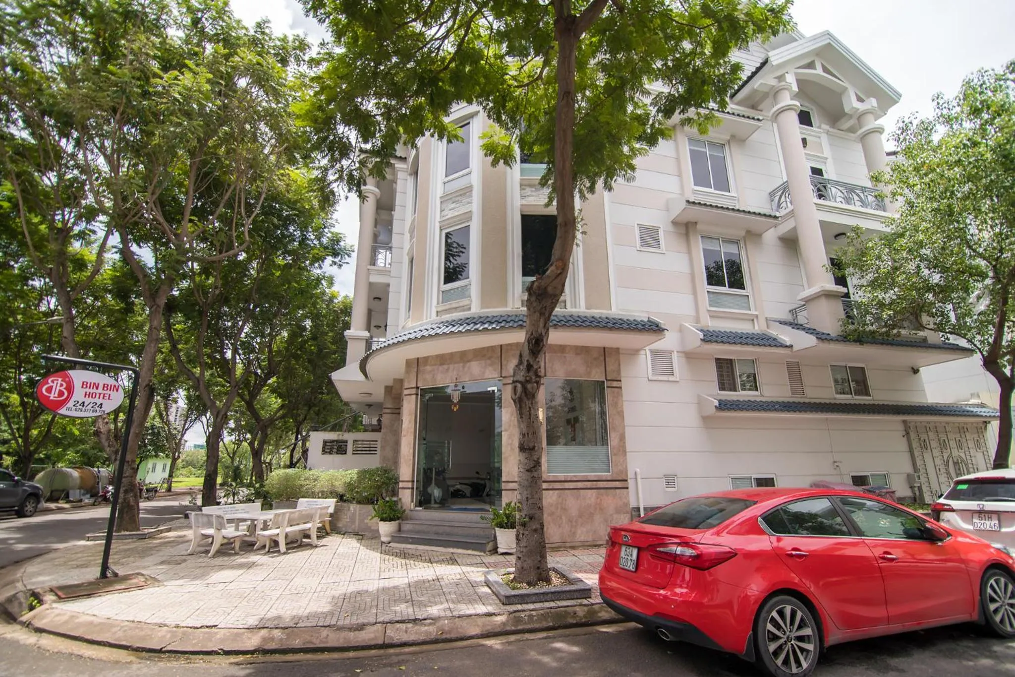 Property building in Bin Bin Hotel 1 - Near RMIT University