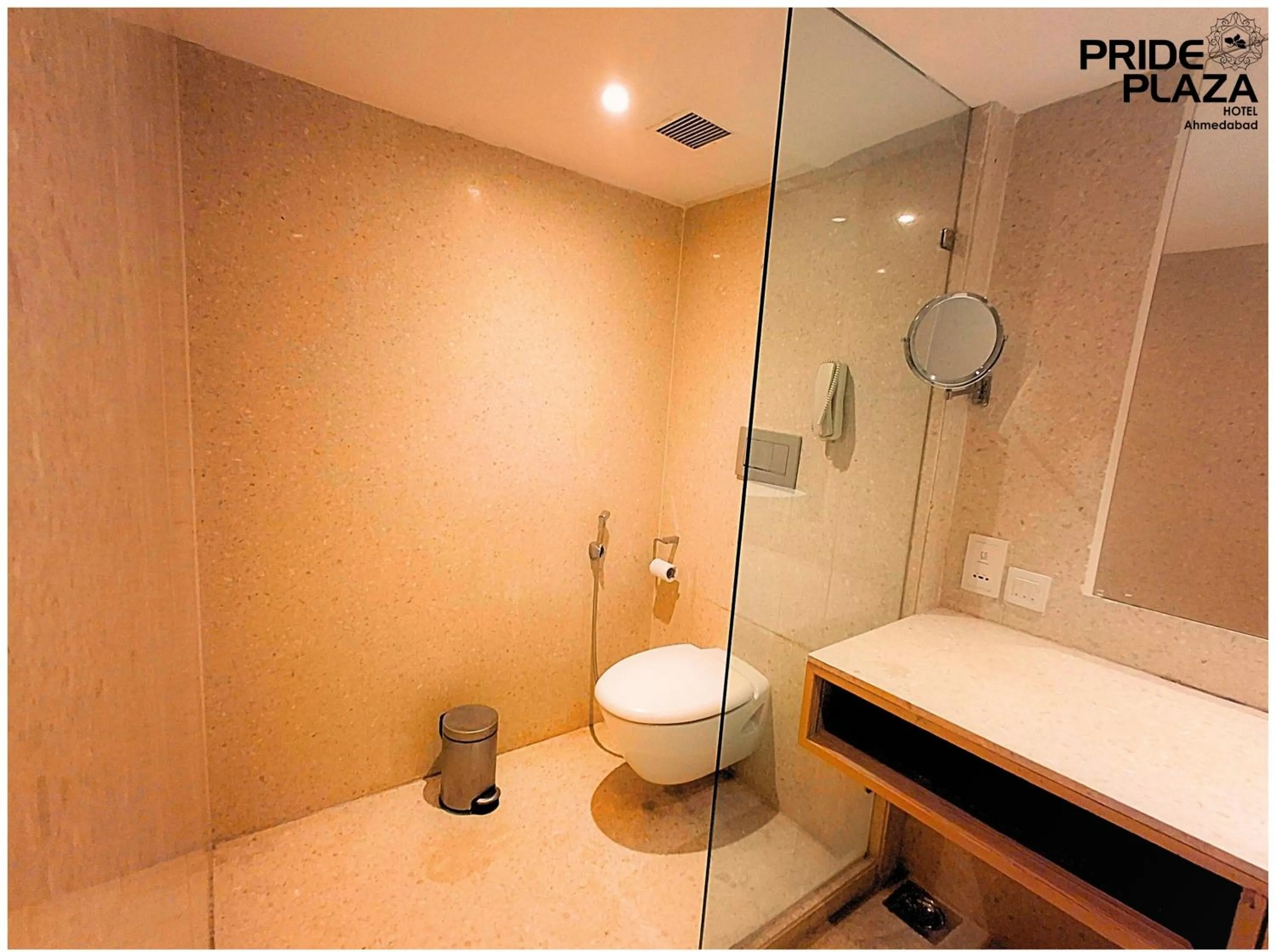 Shower in Pride Plaza Hotel, Ahmedabad