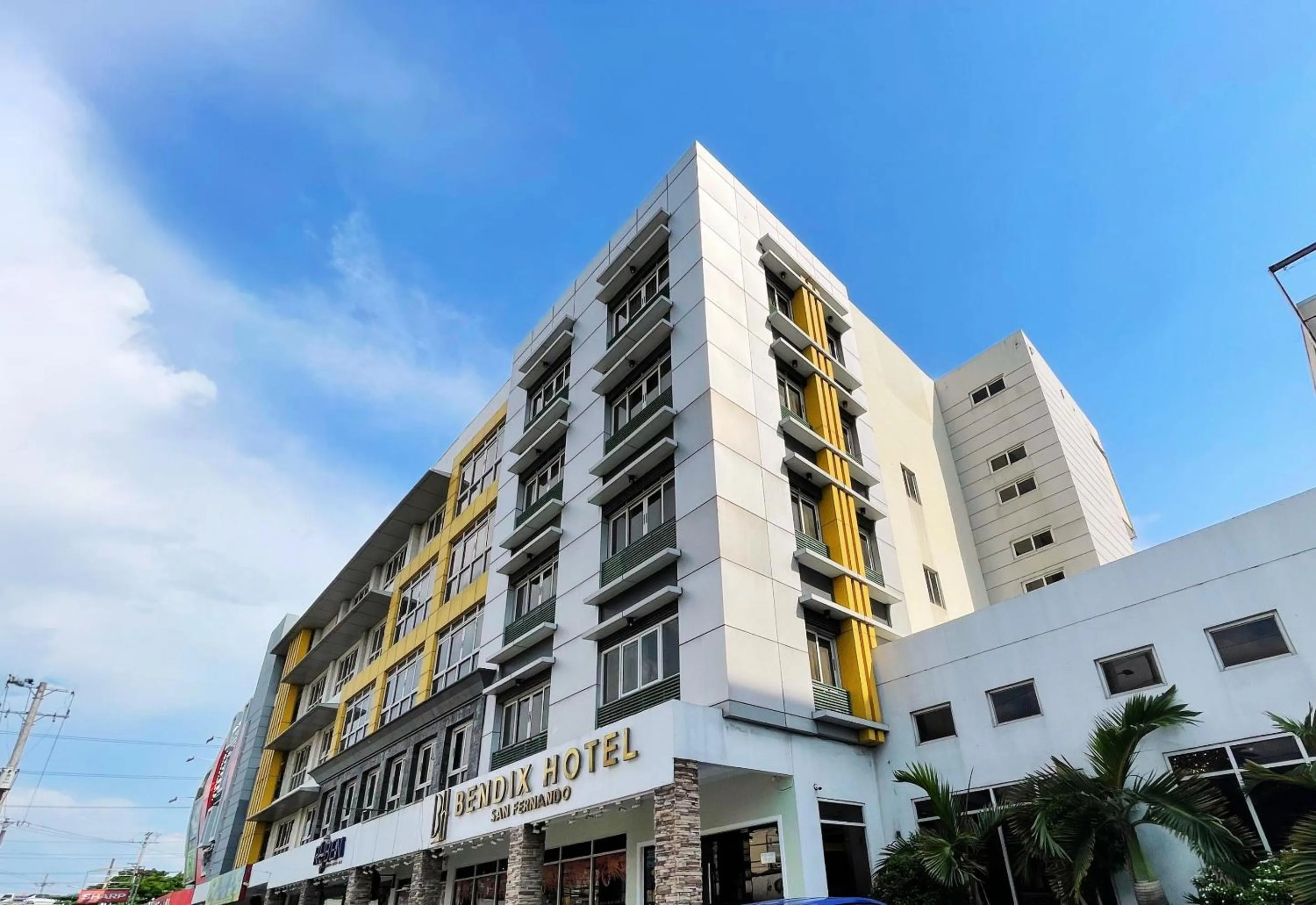 Property building in Bendix Hotel San Fernando powered by Cocotel