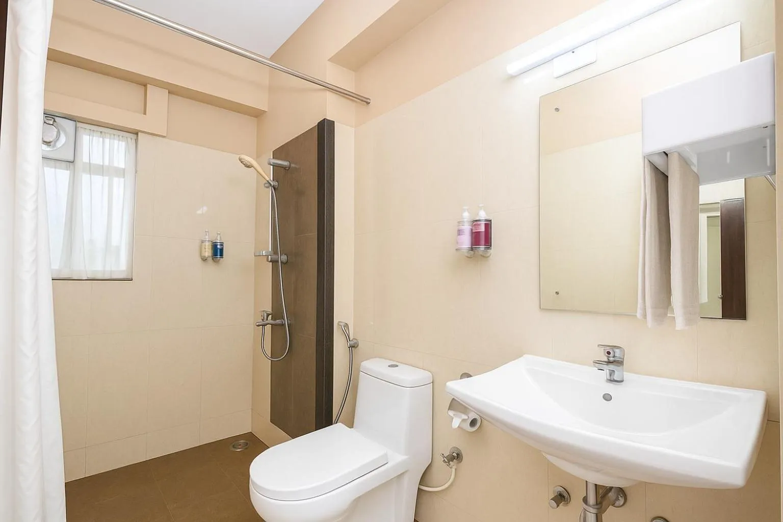 Bathroom in Central Courtyard Boutique Hotel