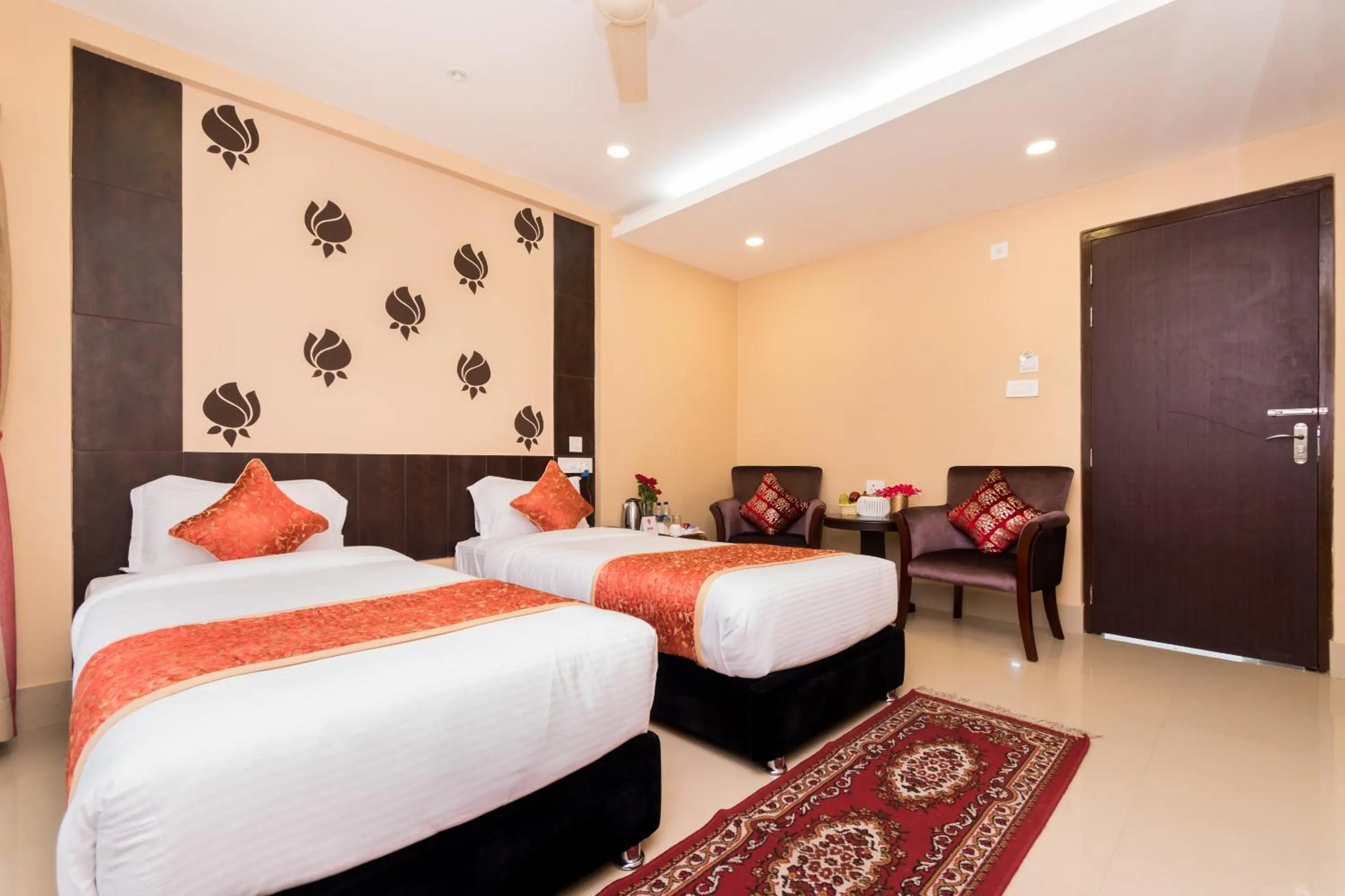 room service, Bed in Central Courtyard Boutique Hotel