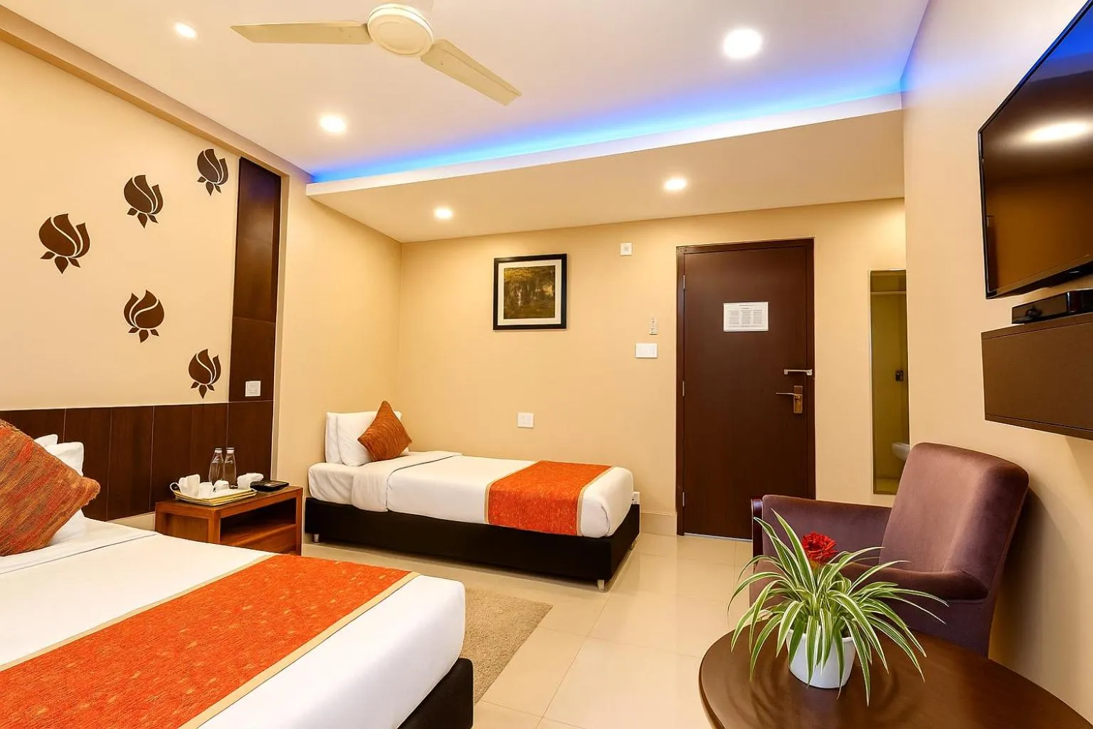 Bedroom, Bed in Central Courtyard Boutique Hotel