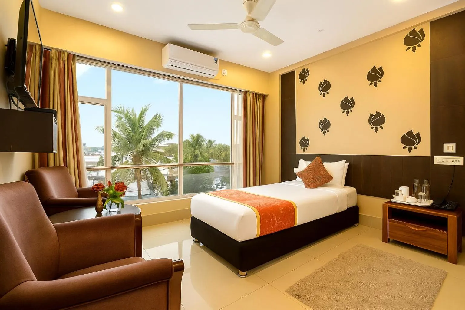 Bedroom, Bed in Central Courtyard Boutique Hotel