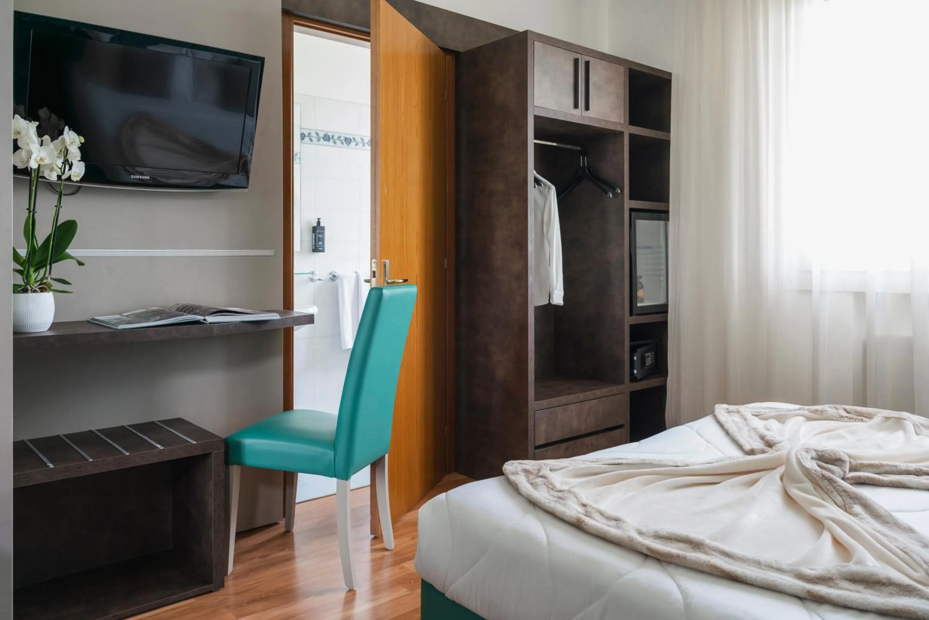 TV and multimedia, Bed in Hotel Mini Palace - Country House