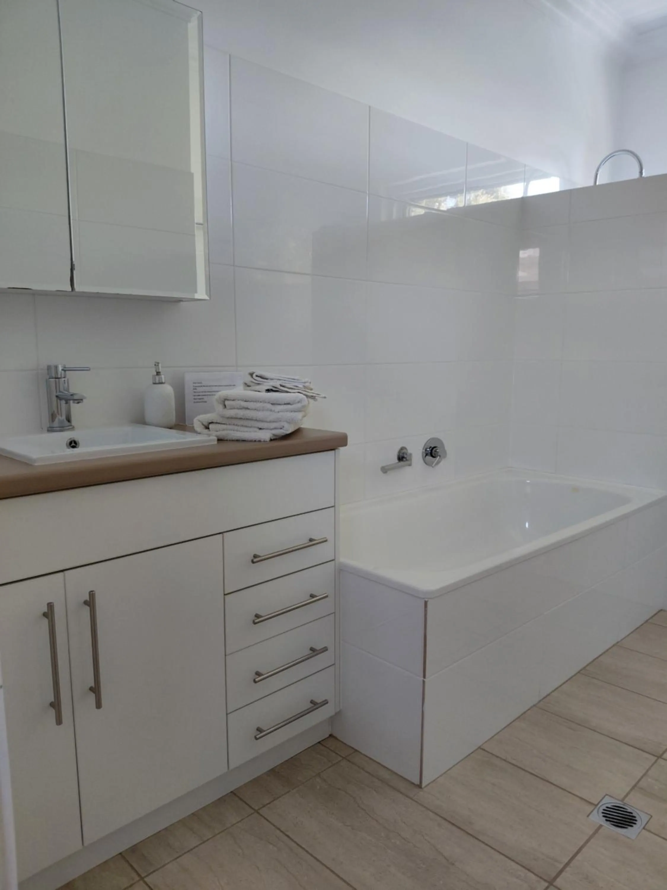 Bathroom in Northwood Bed and Breakfast