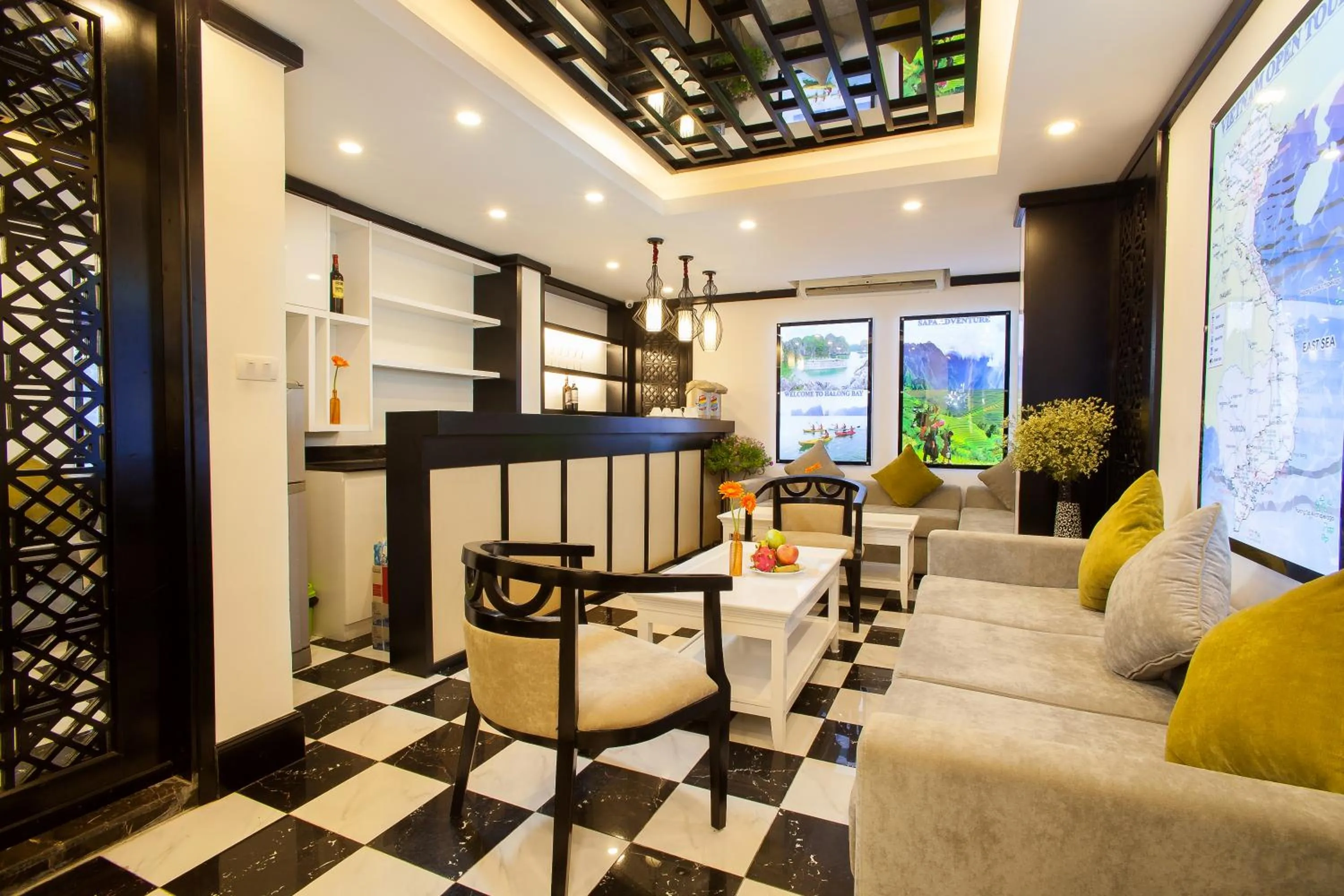 Lounge or bar in Serenity Diamond Hotel