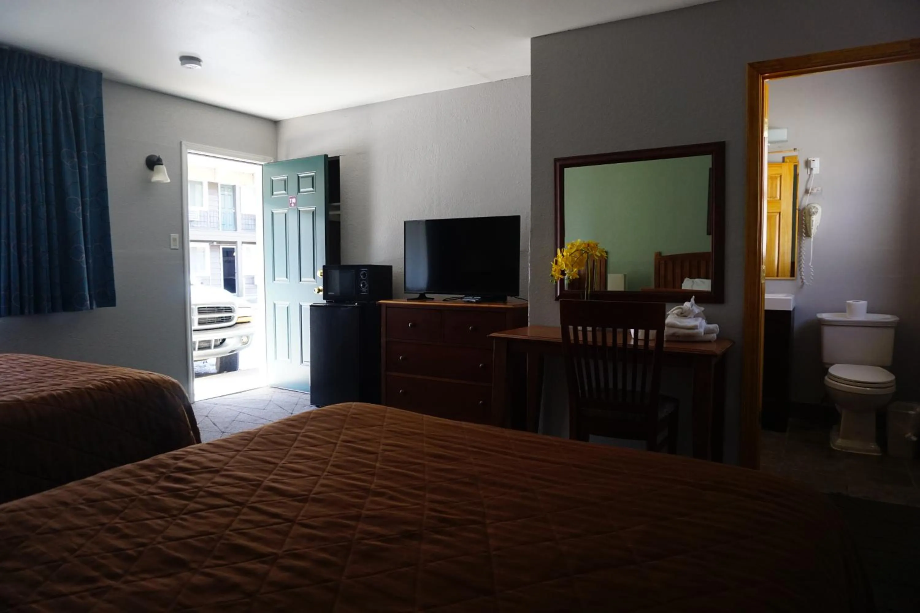 Bed in A&A Lake Tahoe Inn