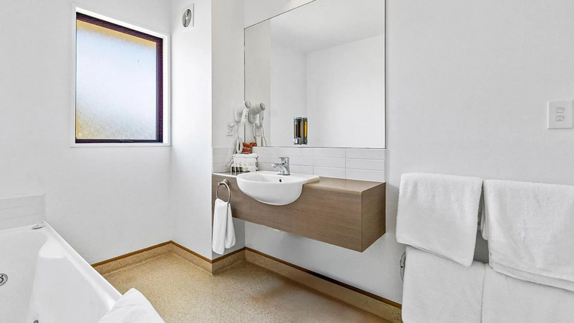 Bed in Bella Vista Motel Rotorua