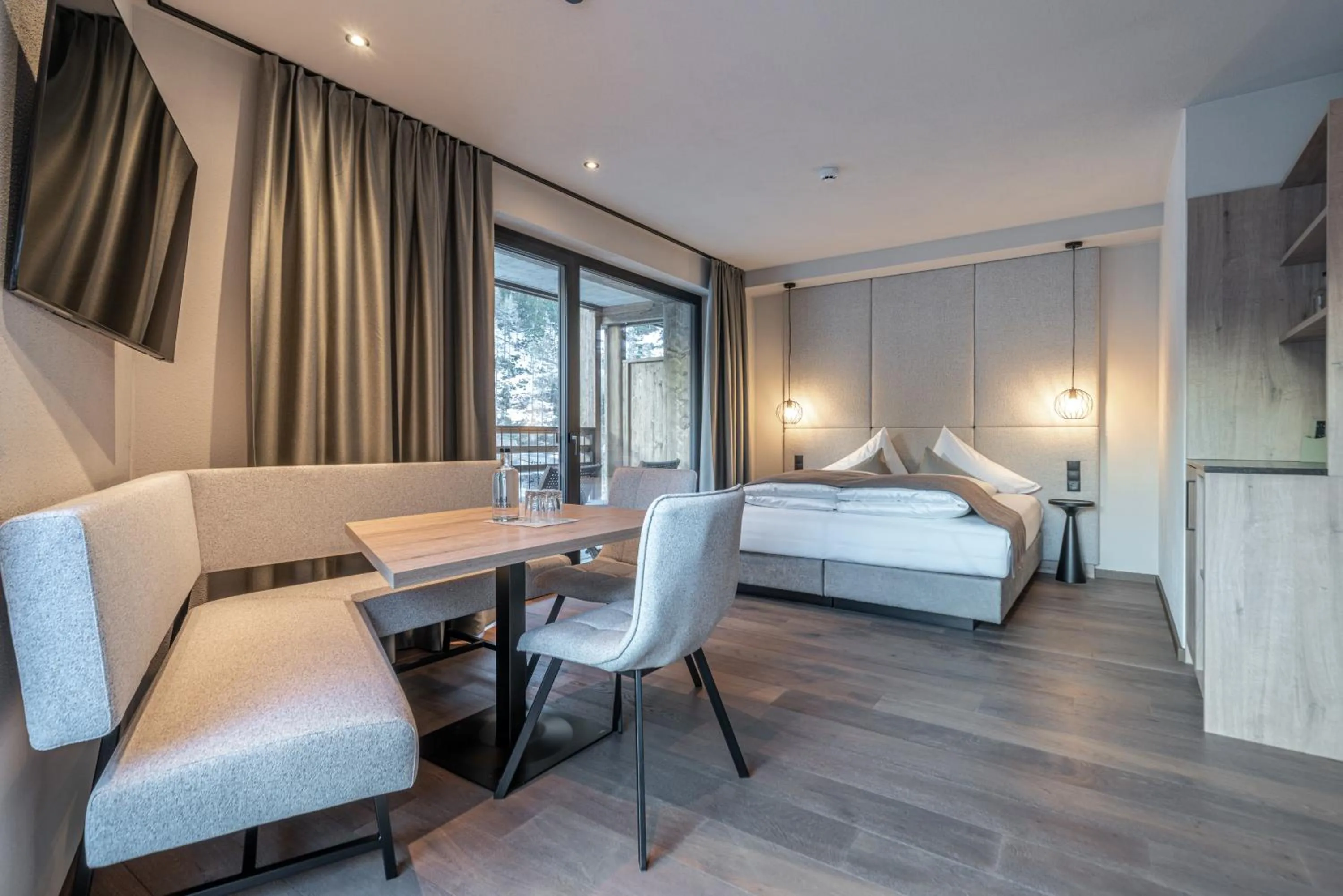 Photo of the whole room, Bed in Edelweiss echt-charmant