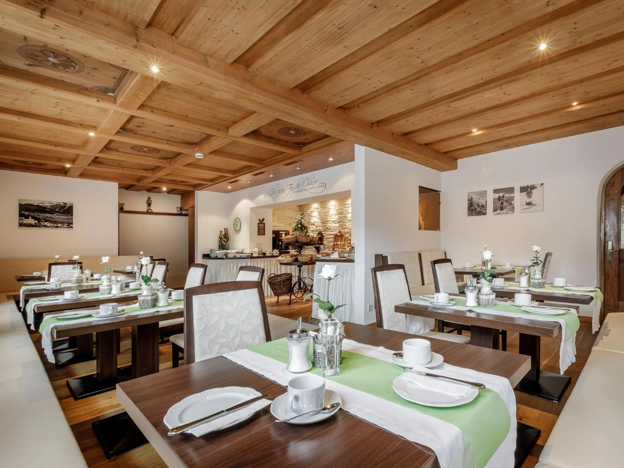 Restaurant/places to eat in Pension Edelweiss