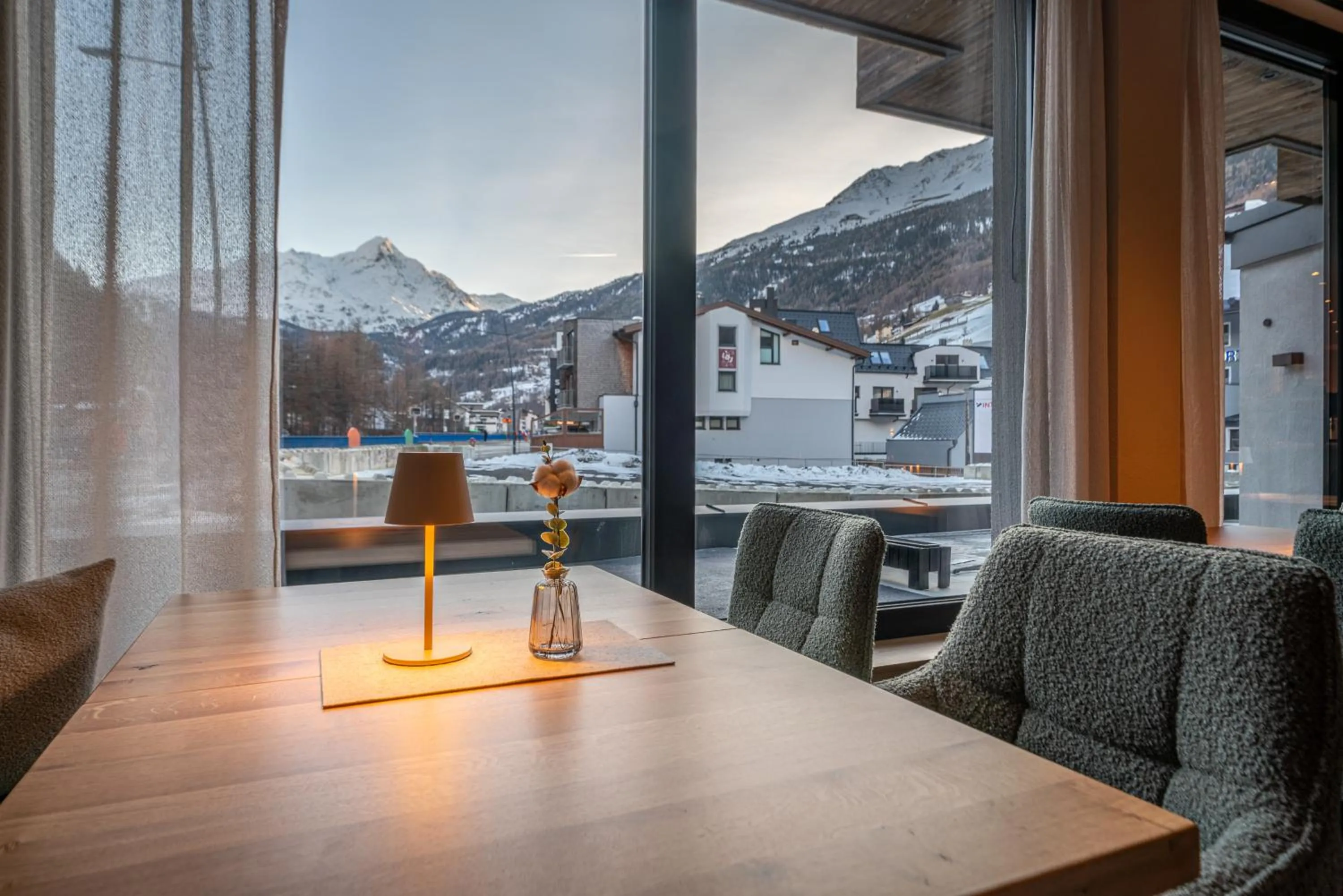 Lounge or bar in Edelweiss echt-charmant