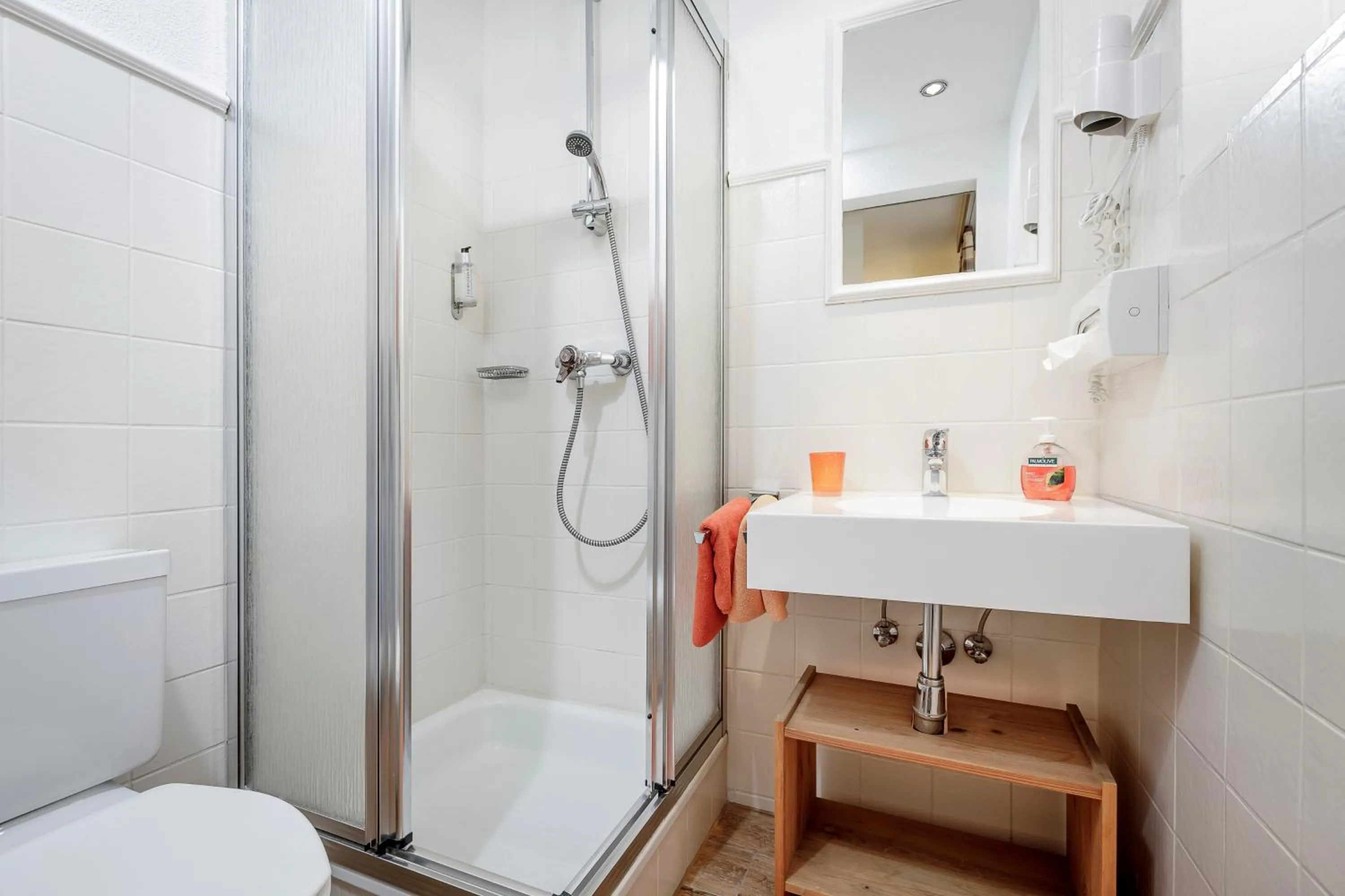 Shower in Pension Edelweiss