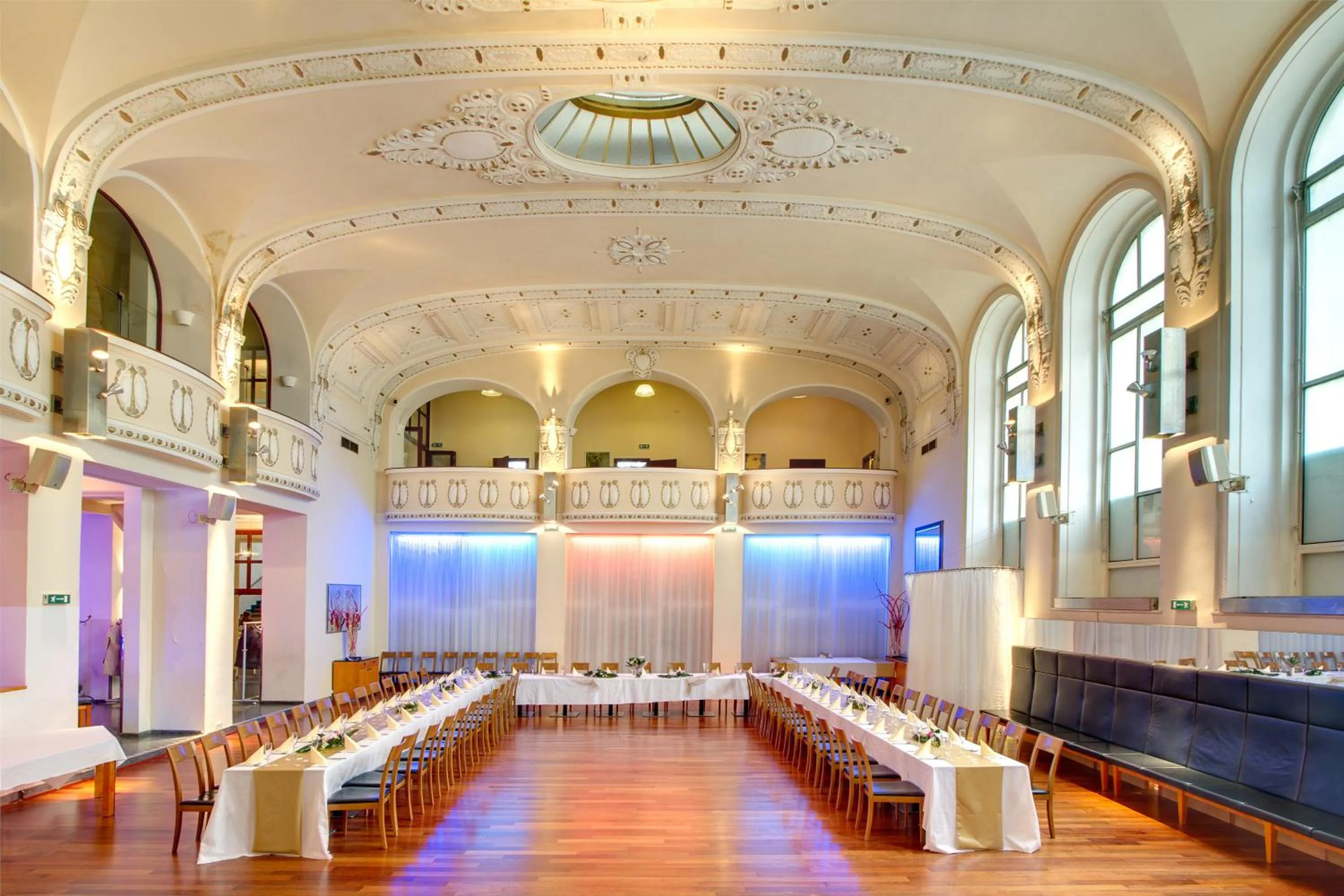 Banquet/Function facilities in Theatrino Hotel