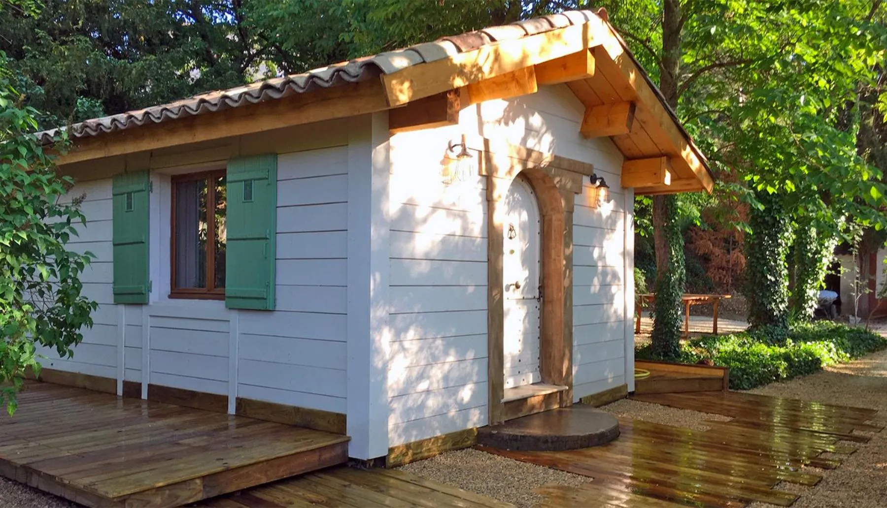 Patio in Le Jardin de Celina