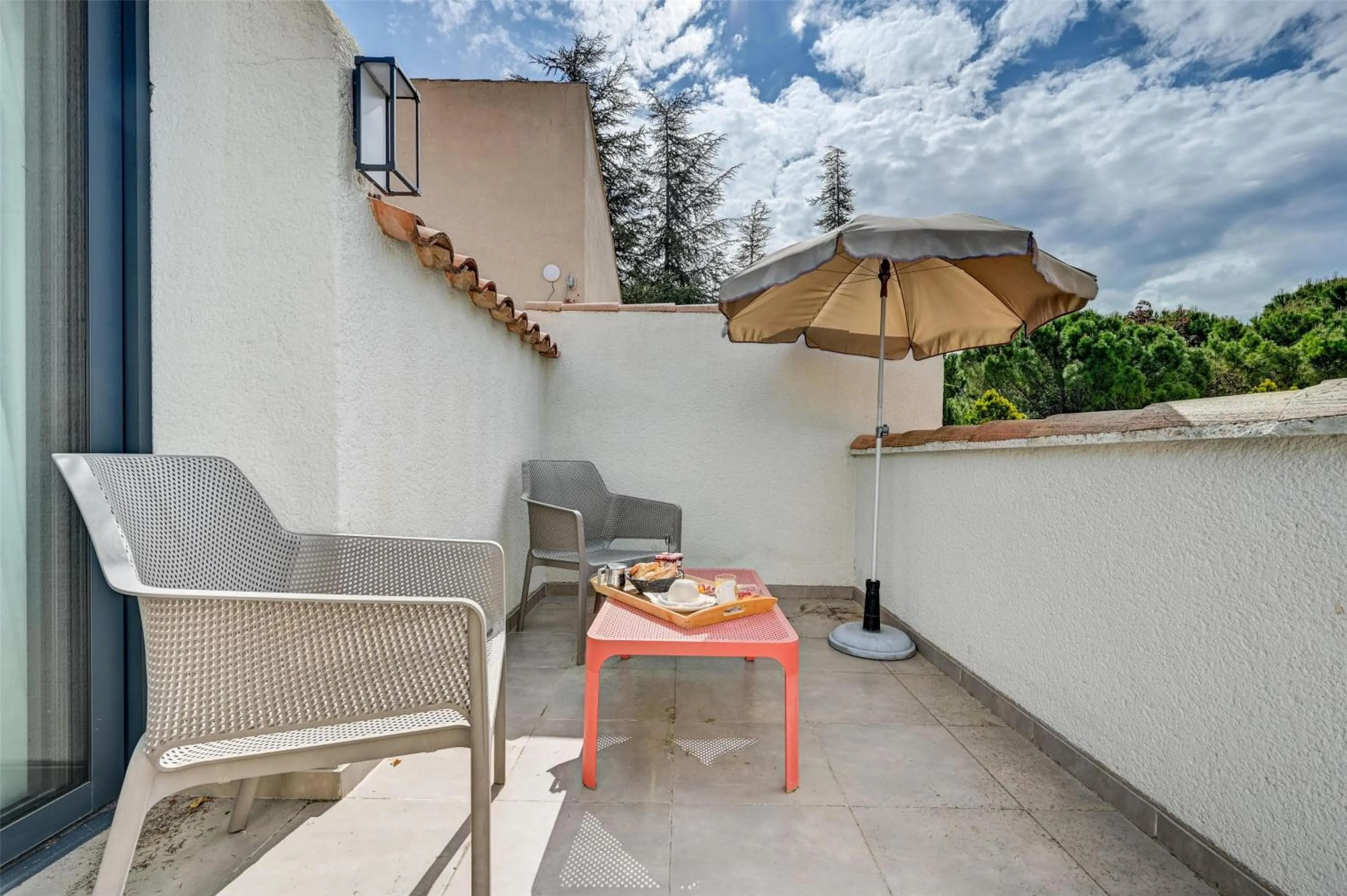 Bedroom in Best Western Sévan Parc Hôtel