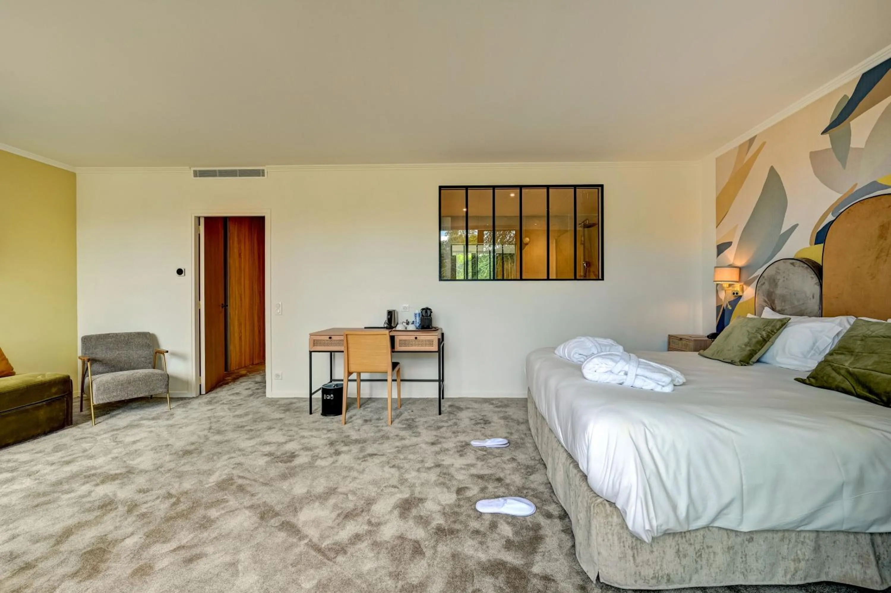 Bed in Best Western Sévan Parc Hôtel