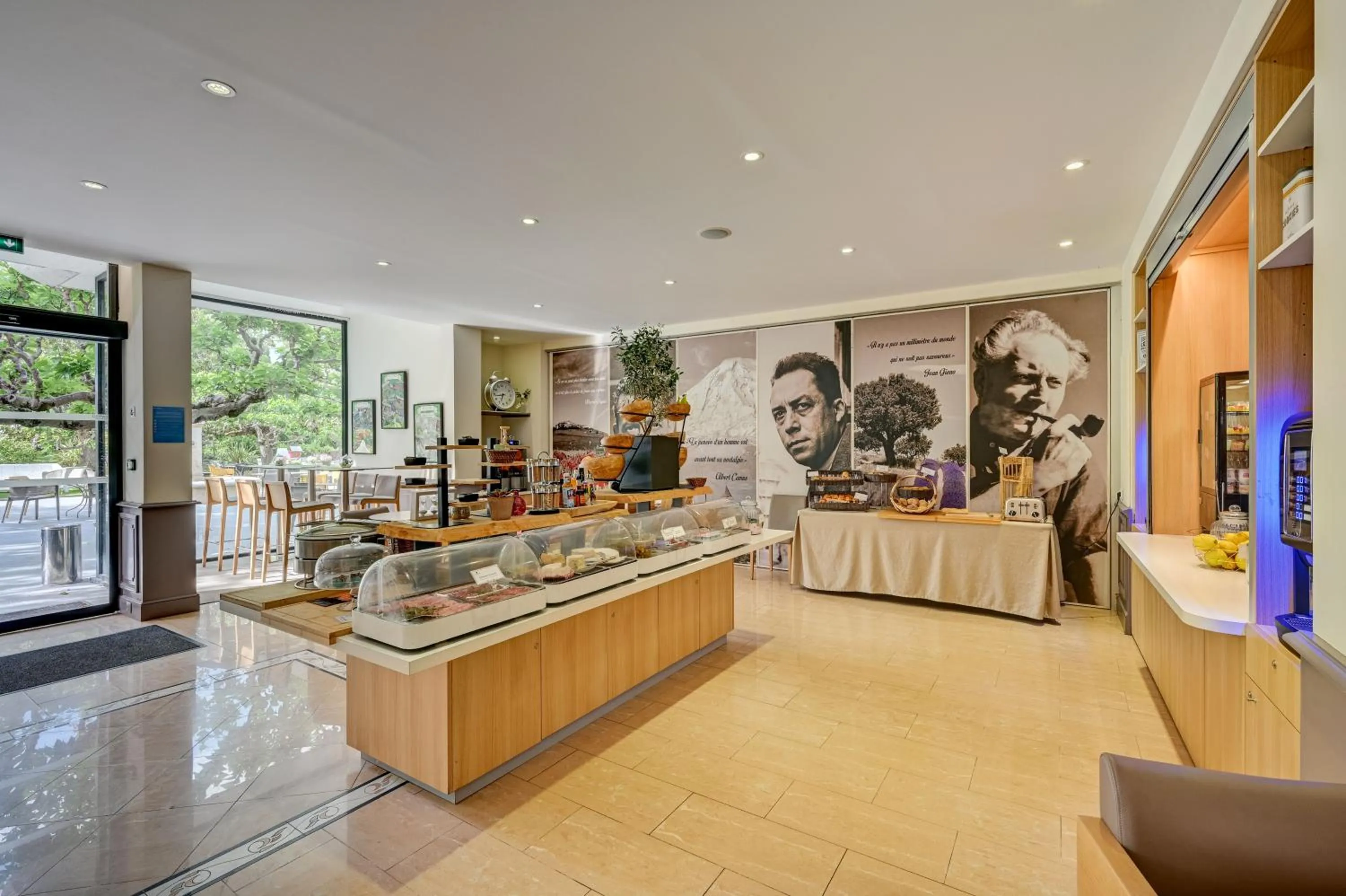 Breakfast in Best Western Sévan Parc Hôtel