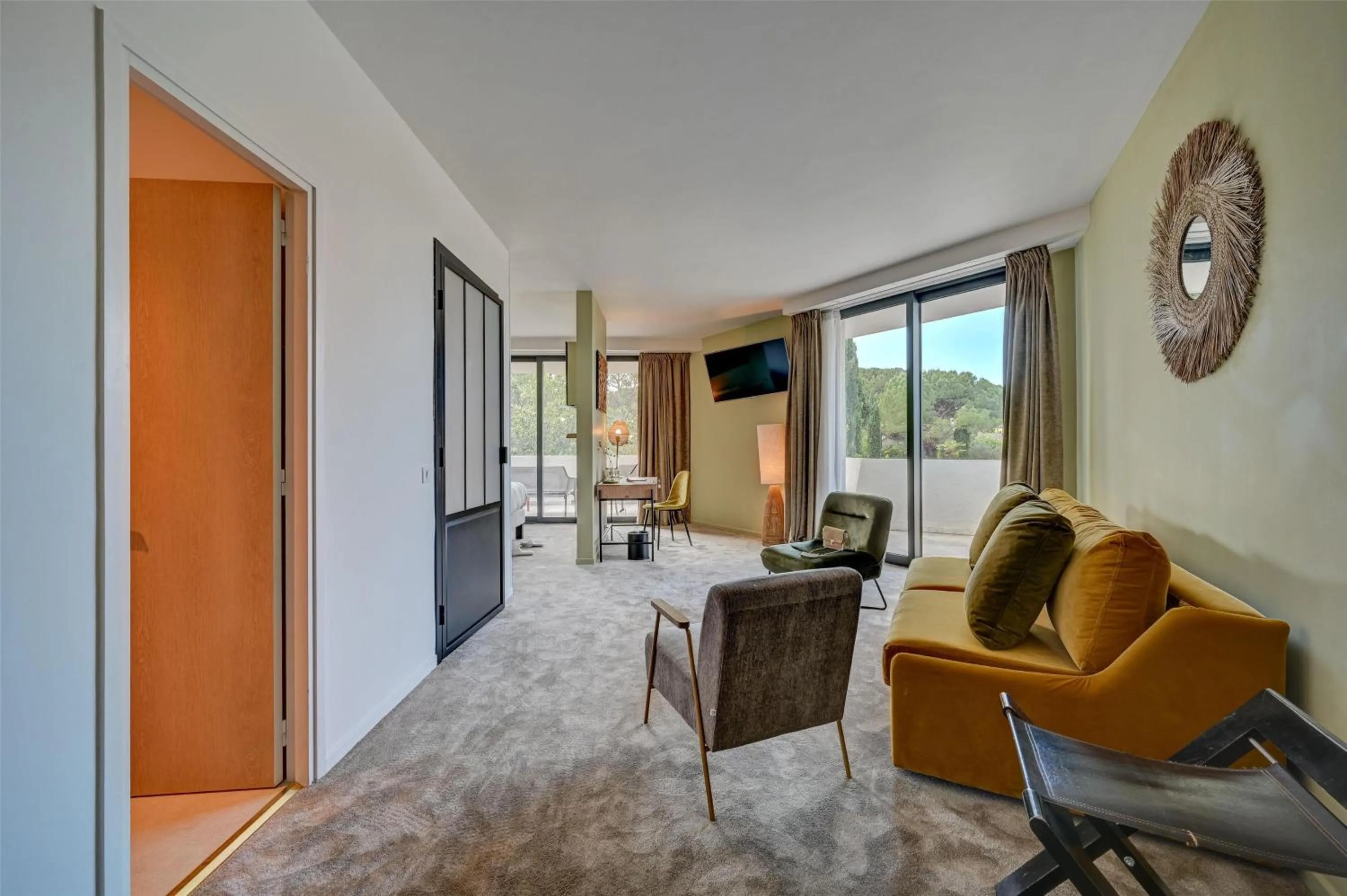 Bedroom in Best Western Sévan Parc Hôtel