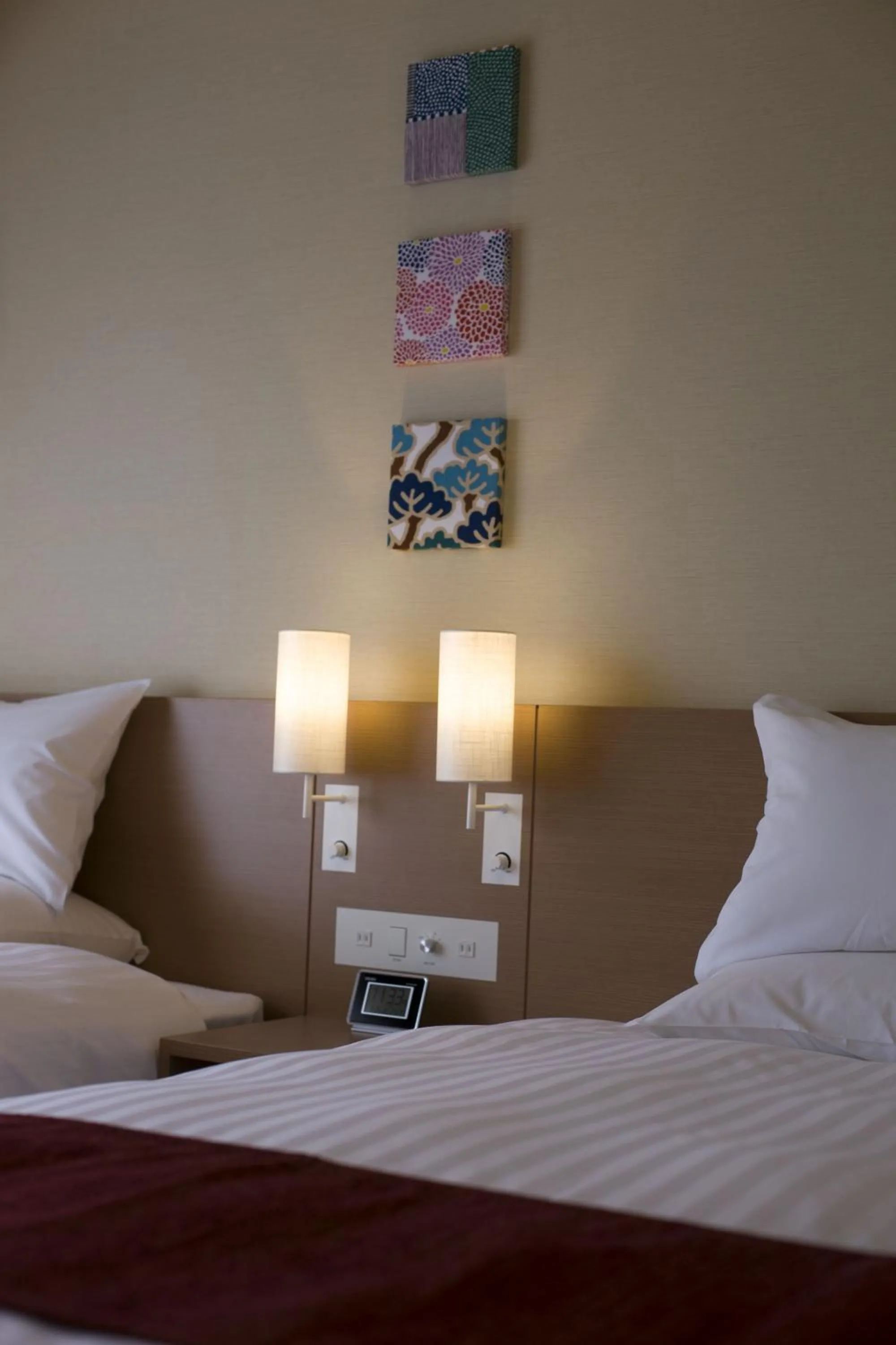 Bed in Miyako Hotel Yokkaichi