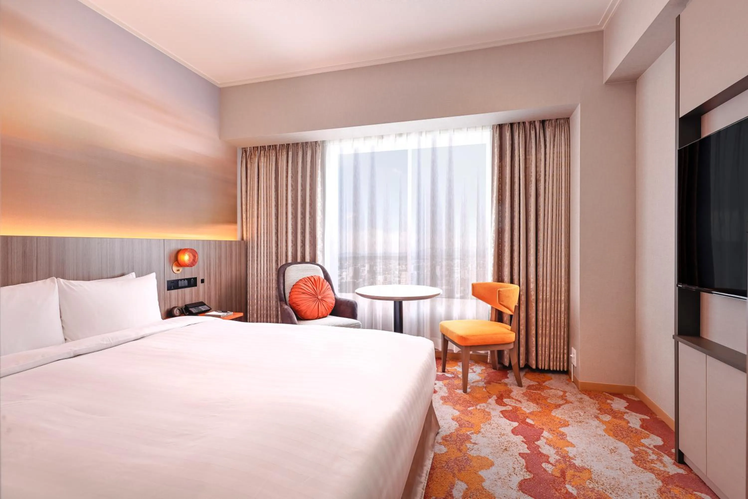 Bed in Miyako Hotel Yokkaichi