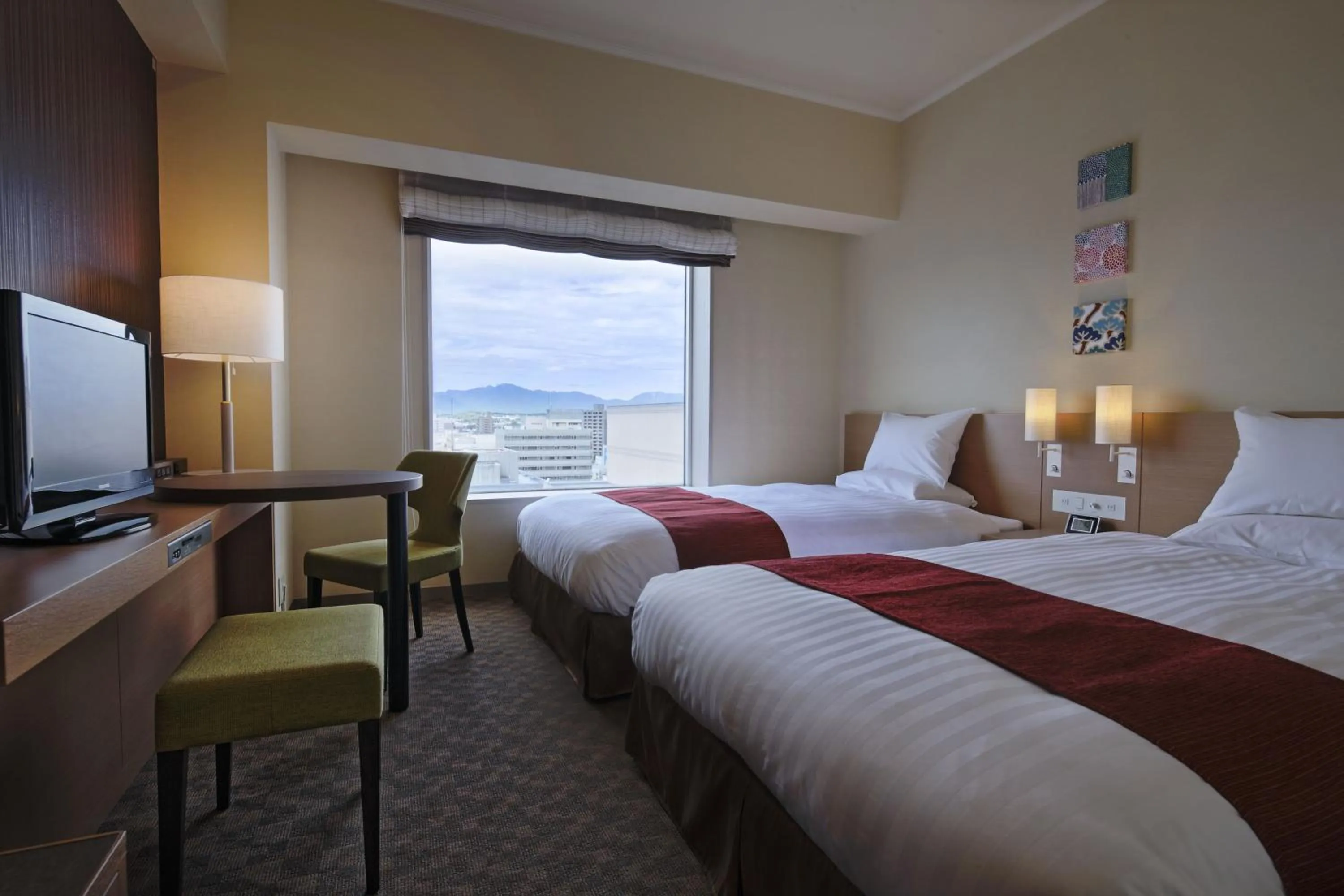 Day, Bed in Miyako Hotel Yokkaichi