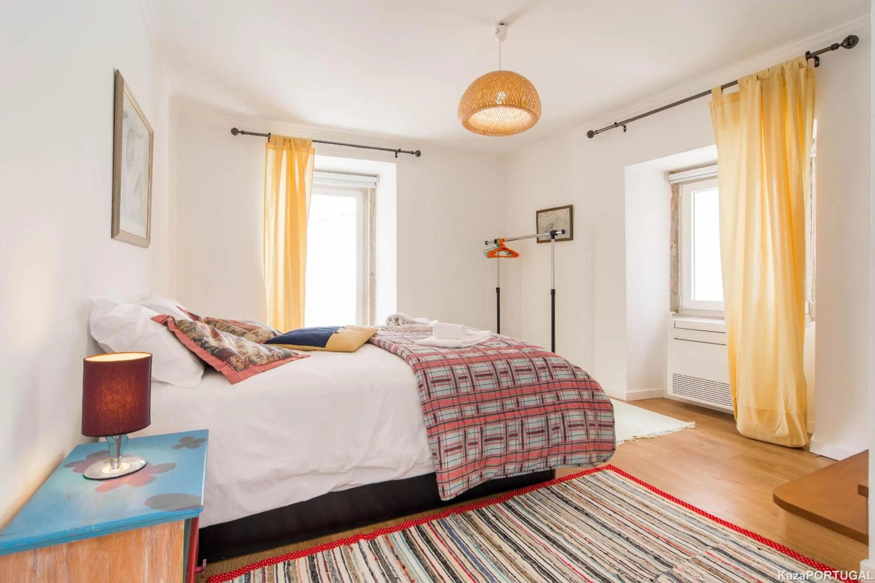 Bedroom, Bed in Gomes Freire Delight