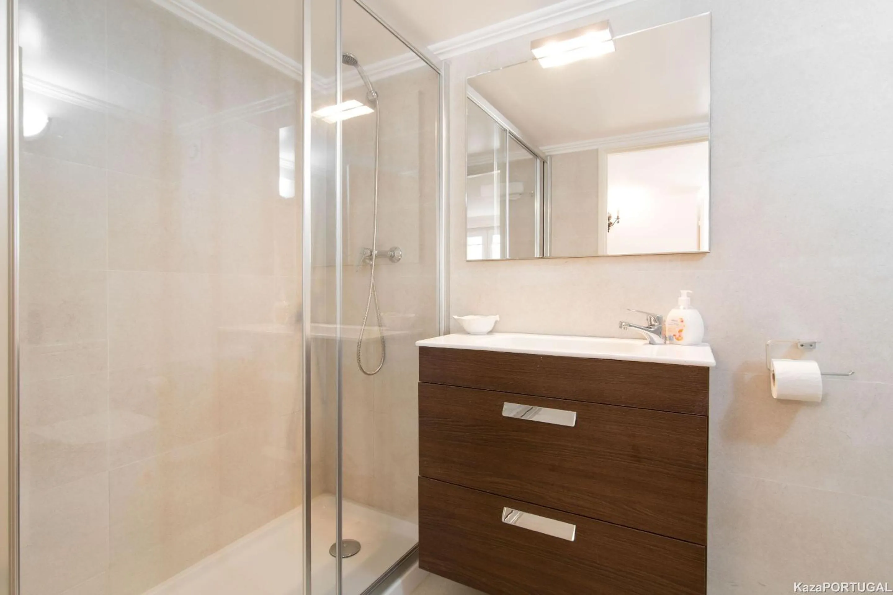 Bathroom in Gomes Freire Delight