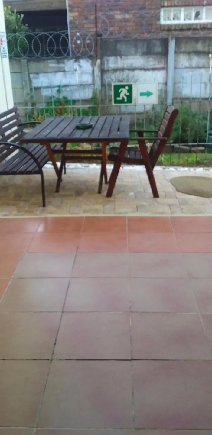 Patio in Kwa-Dlamathe Guesthouse
