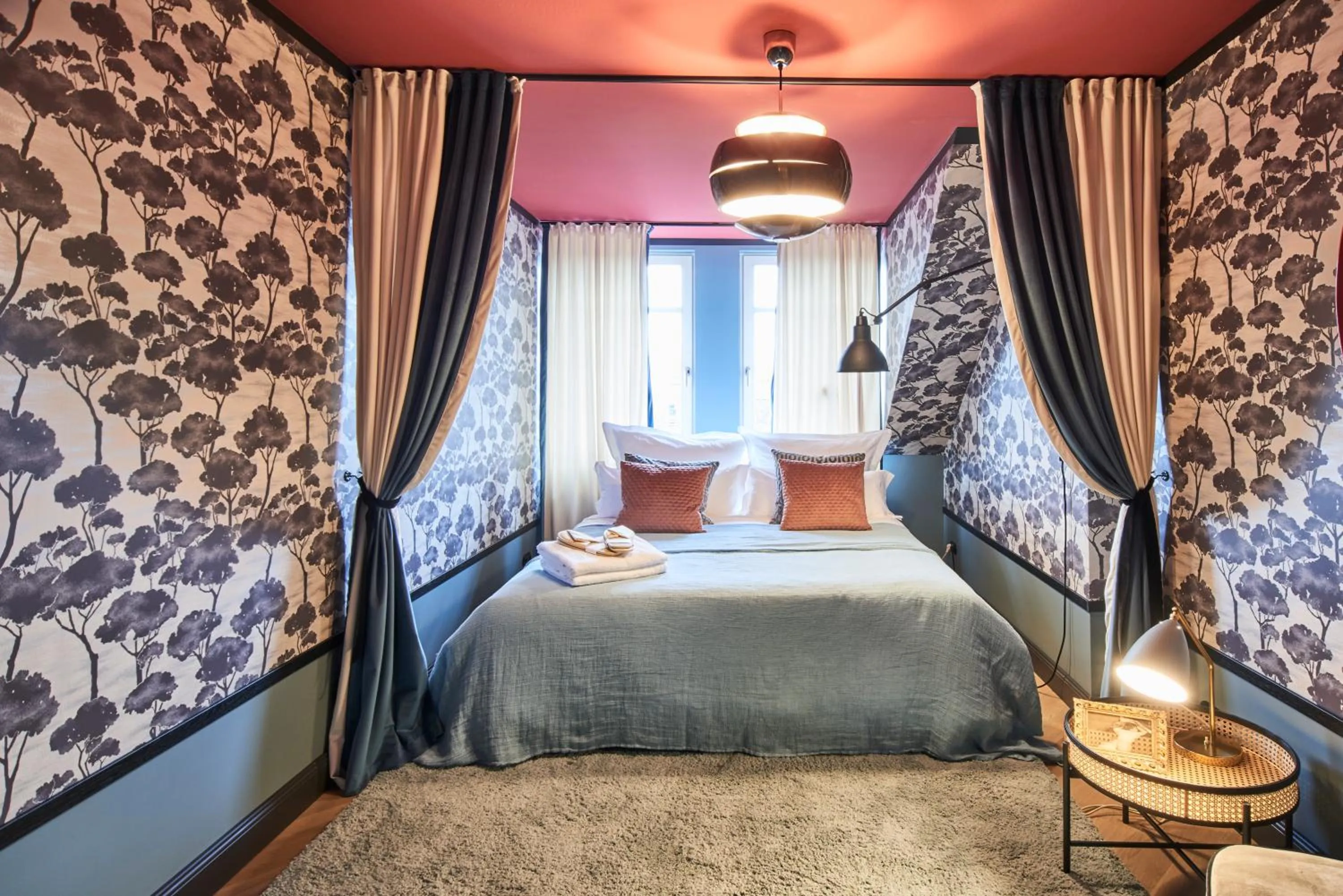 Bed in Cora Apartments