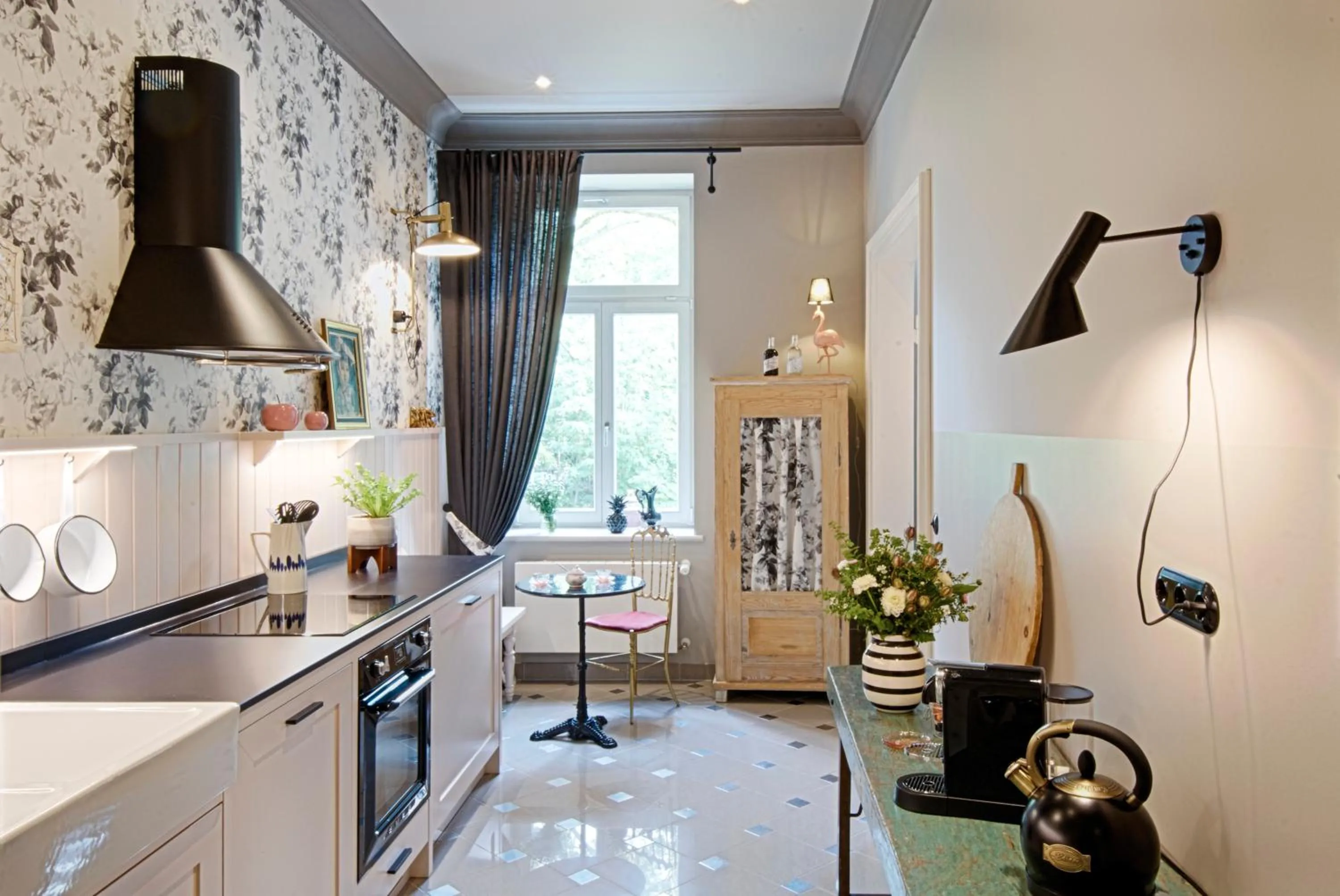 Decorative detail in Cora Apartments