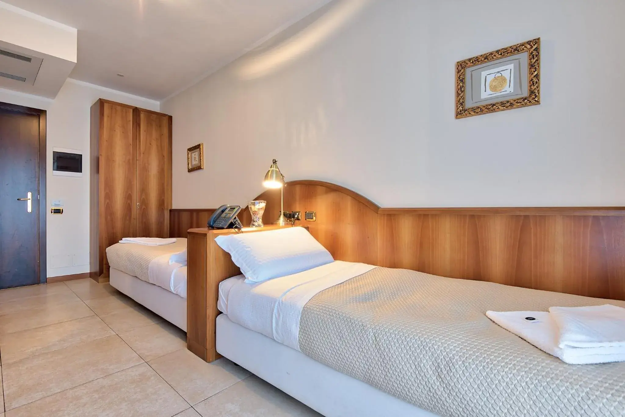 Twin Room with Balcony in Albergo Villa Priula Twin Room with Balcony in Albergo Villa Priula