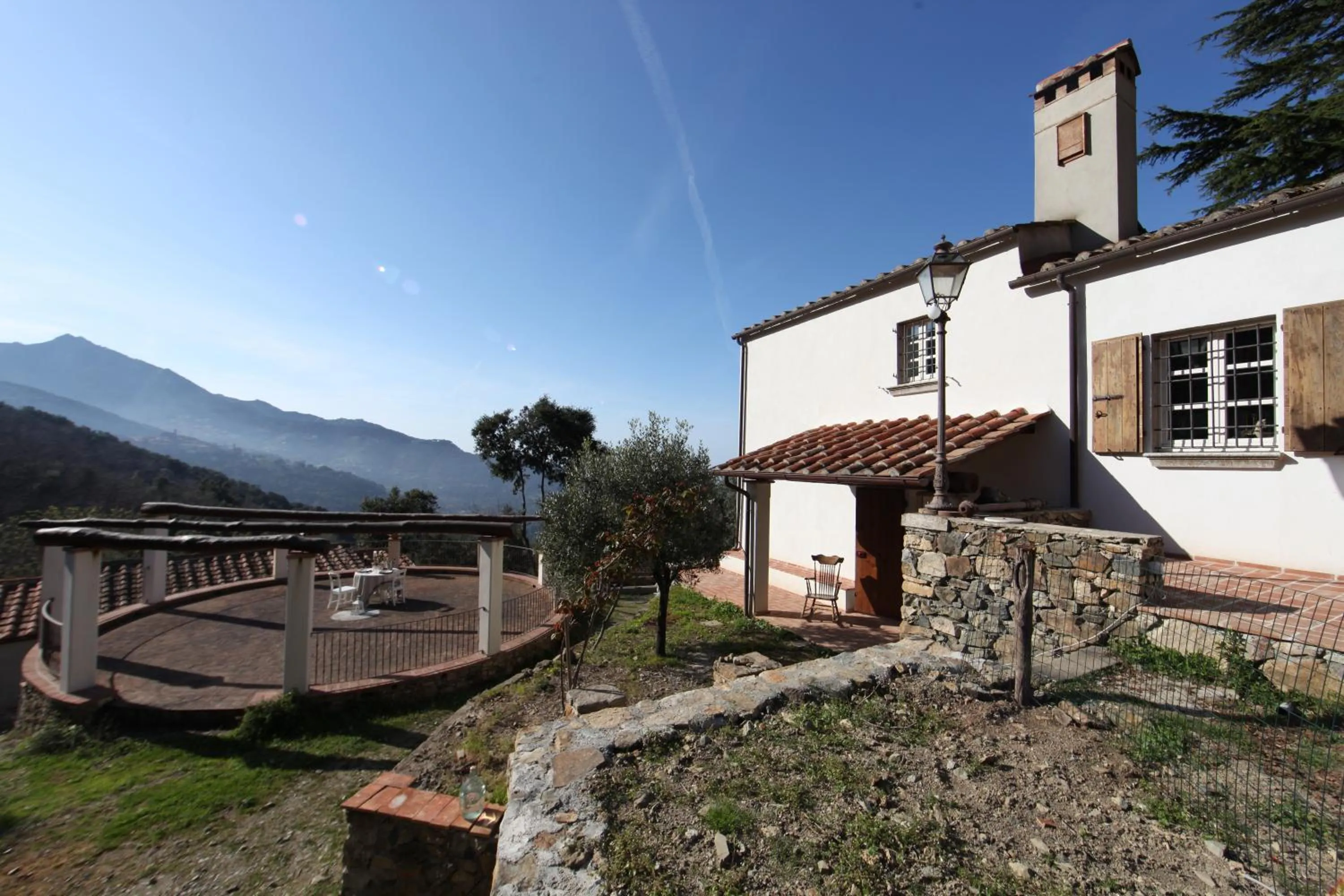 Property building in Fonte di Zeno