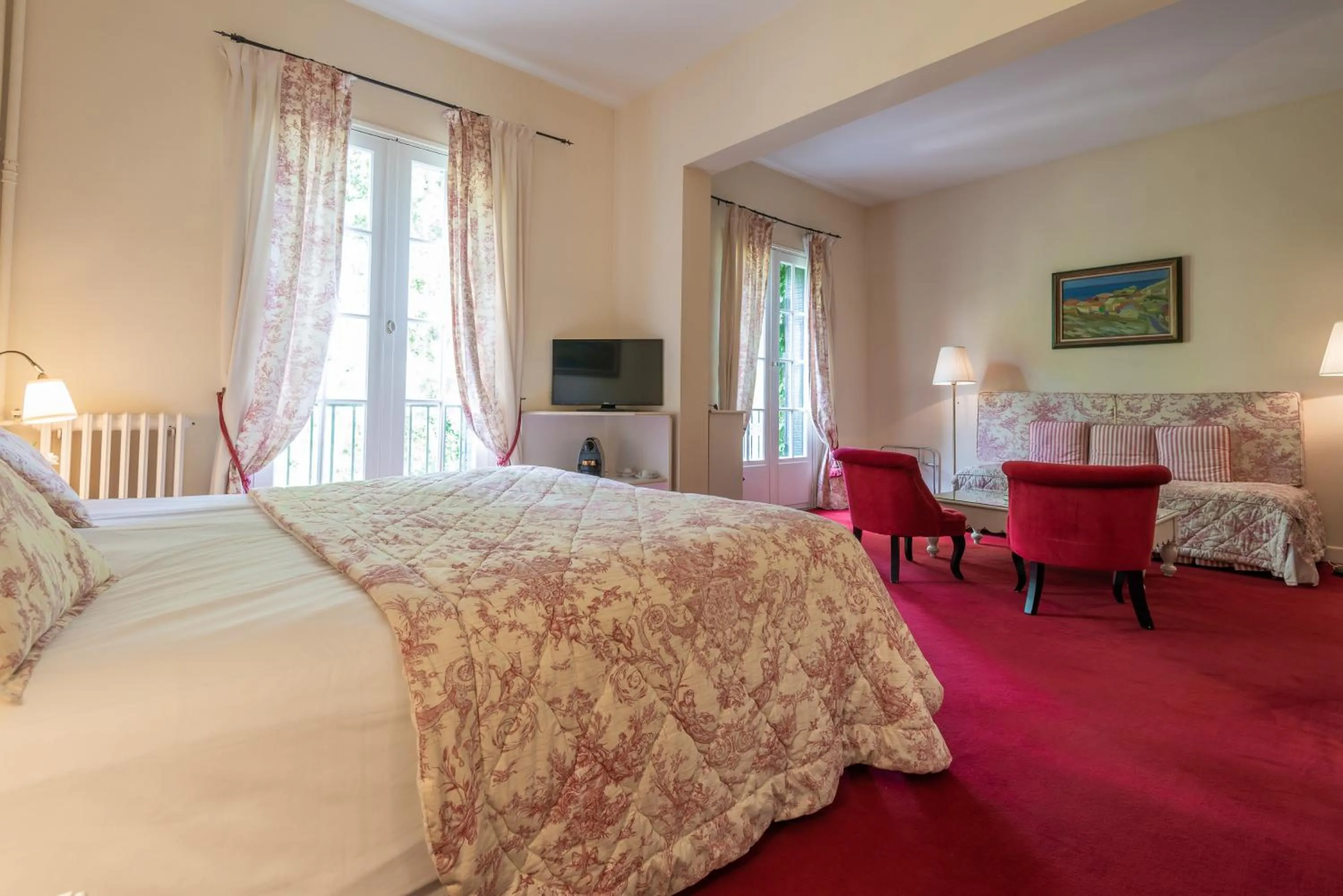 Photo of the whole room, Bed in Domaine d'Auriac - Relais & Châteaux