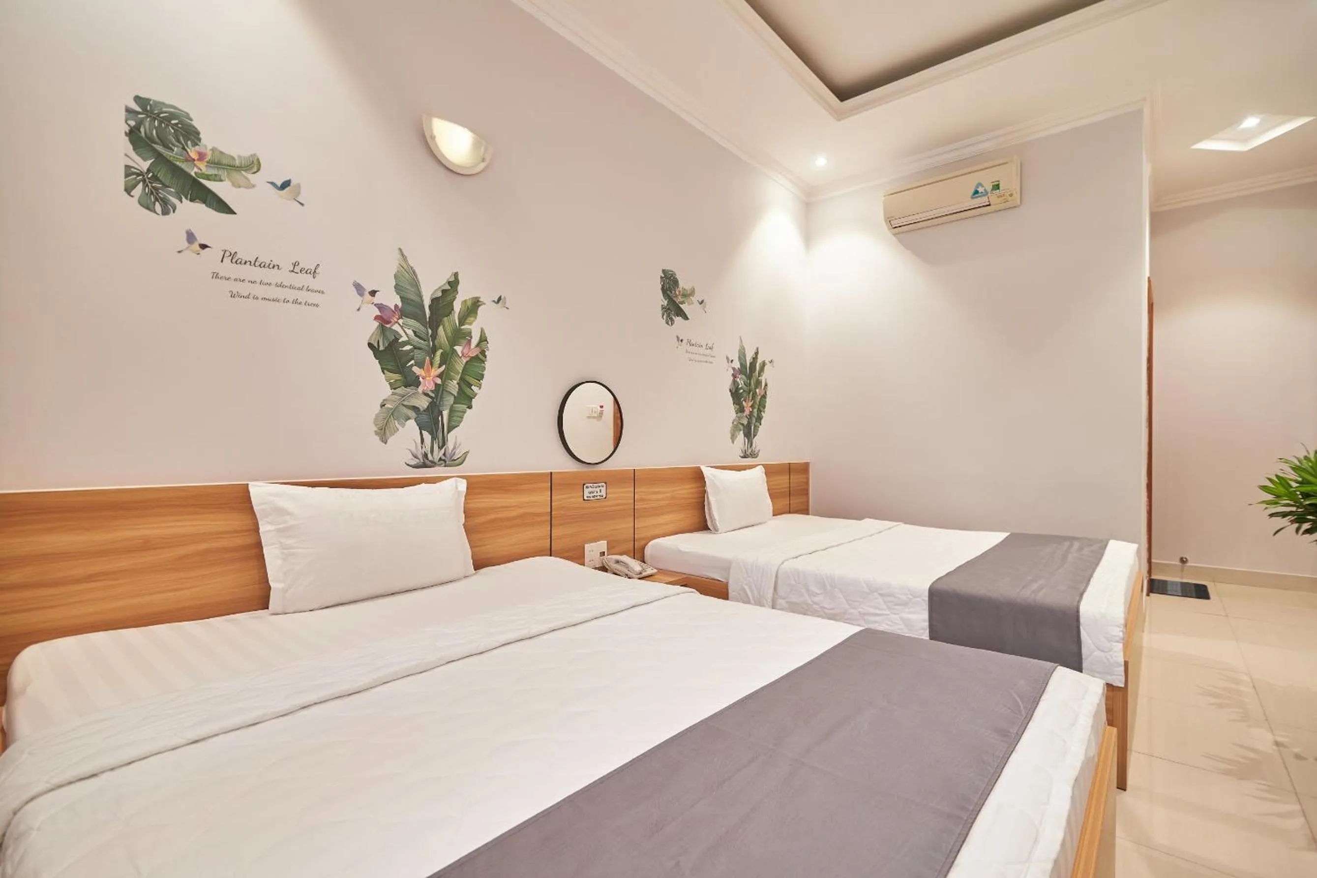 Bedroom, Bed in Bin Bin Hotel 2 - Near Him Lam D7