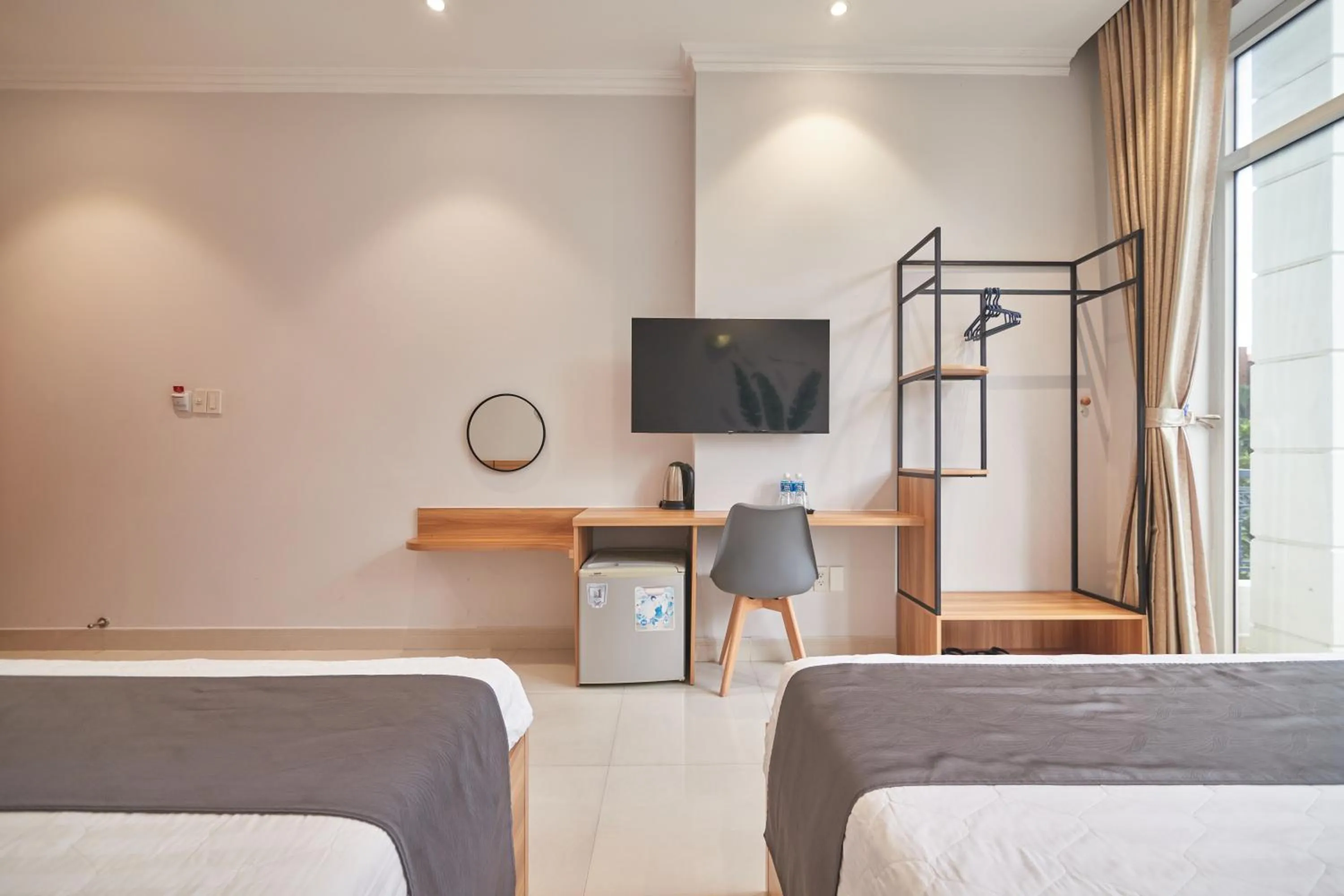 Bedroom, Bed in Bin Bin Hotel 2 - Near Him Lam D7